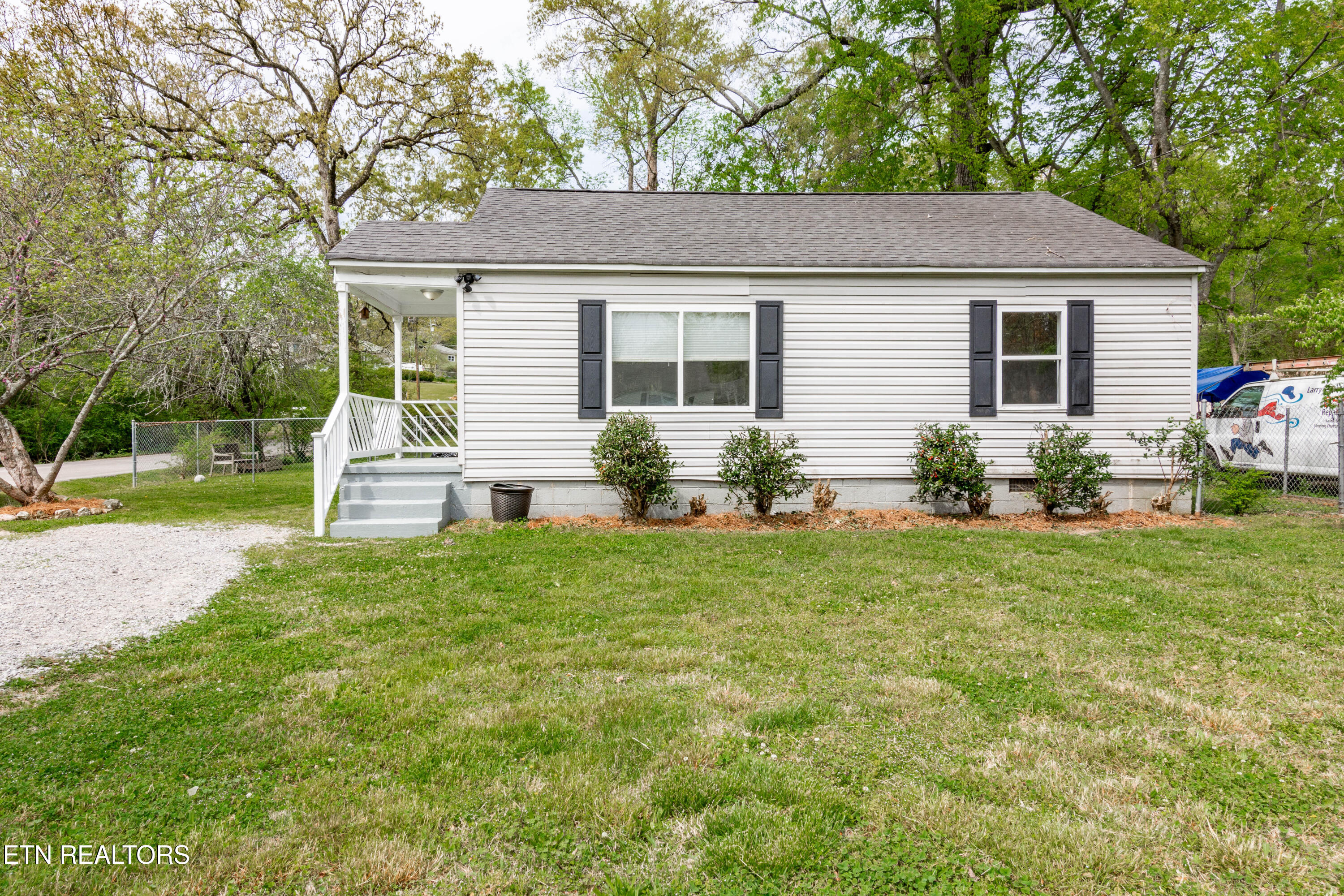 3931 Birmingham Drive Chattanooga TN 37415