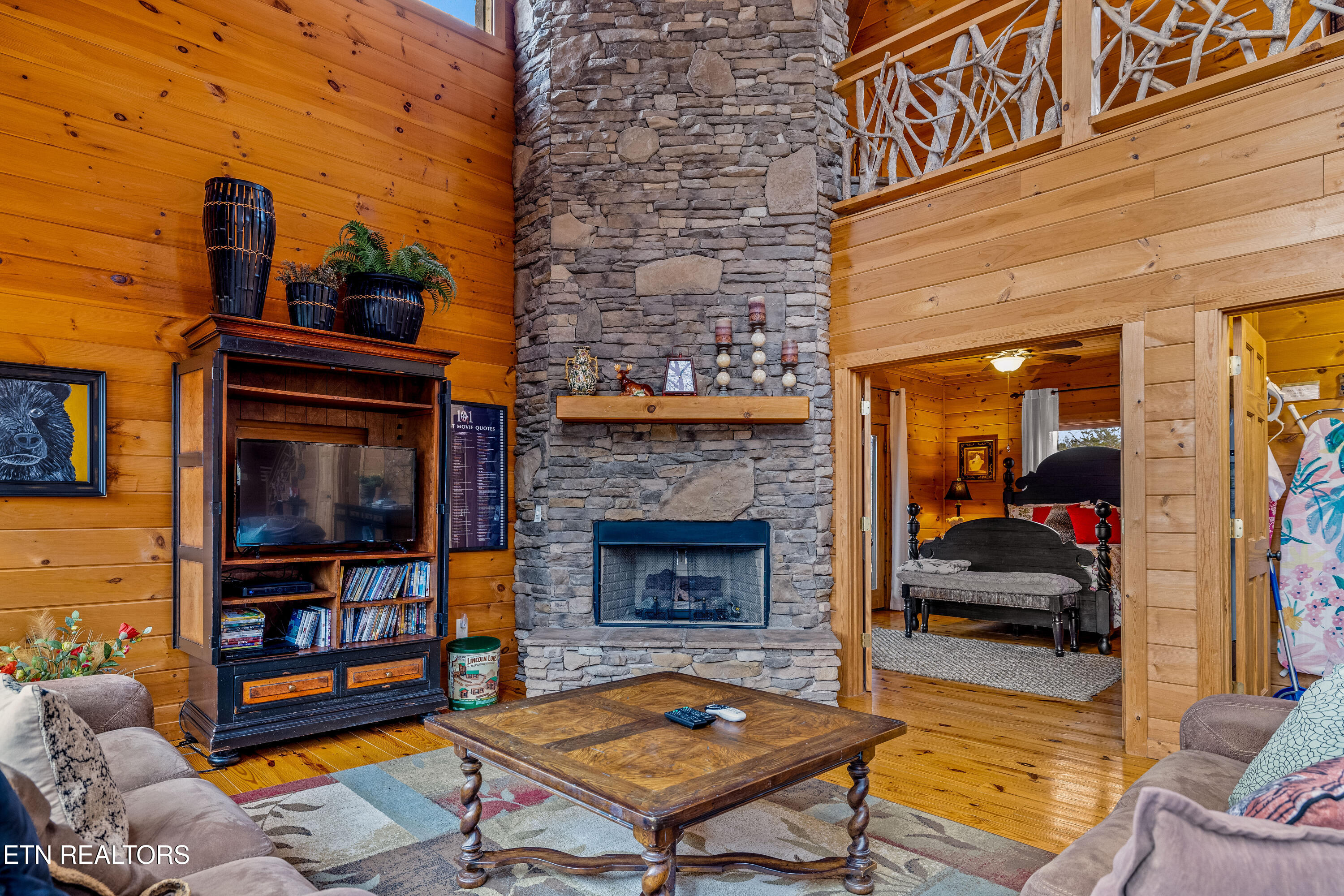 504 Twin Oak Mountain Lane Townsend TN 37882