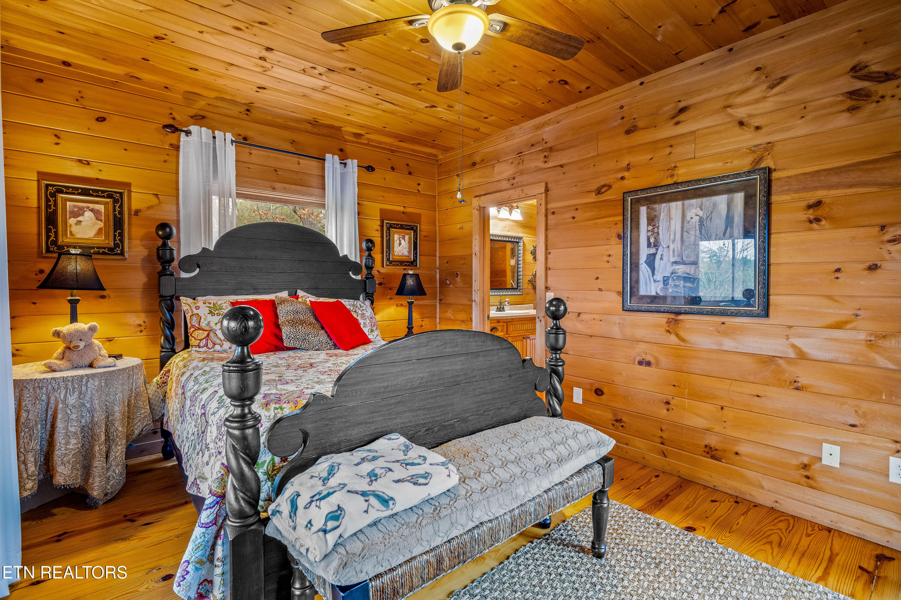 504 Twin Oak Mountain Lane Townsend TN 37882
