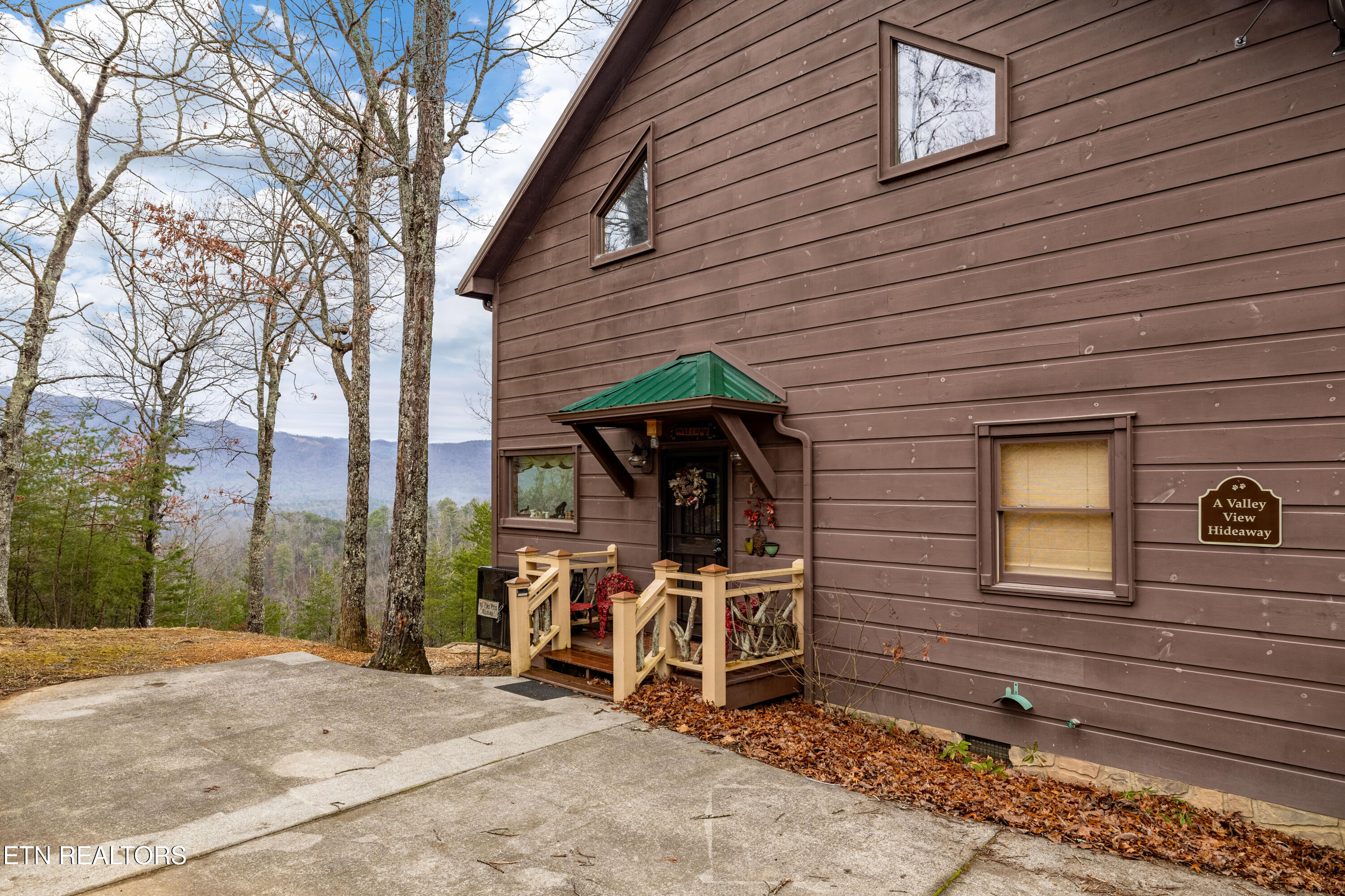504 Twin Oak Mountain Lane Townsend TN 37882
