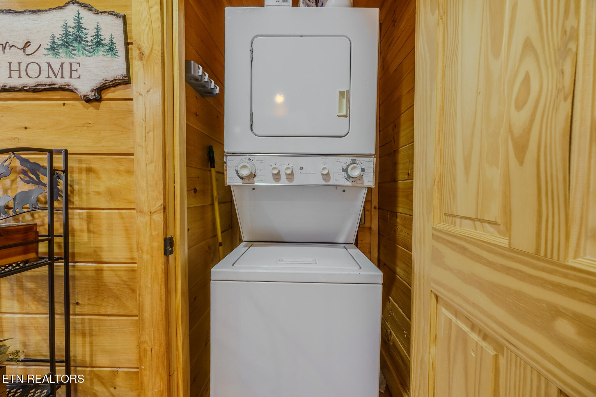 2010 Bear Creek Way Pigeon Forge TN 37862