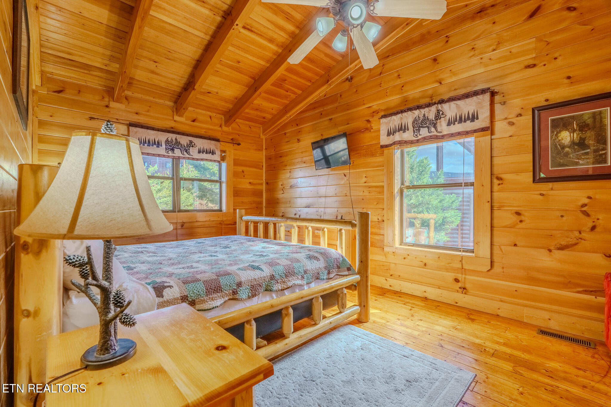 2010 Bear Creek Way Pigeon Forge TN 37862