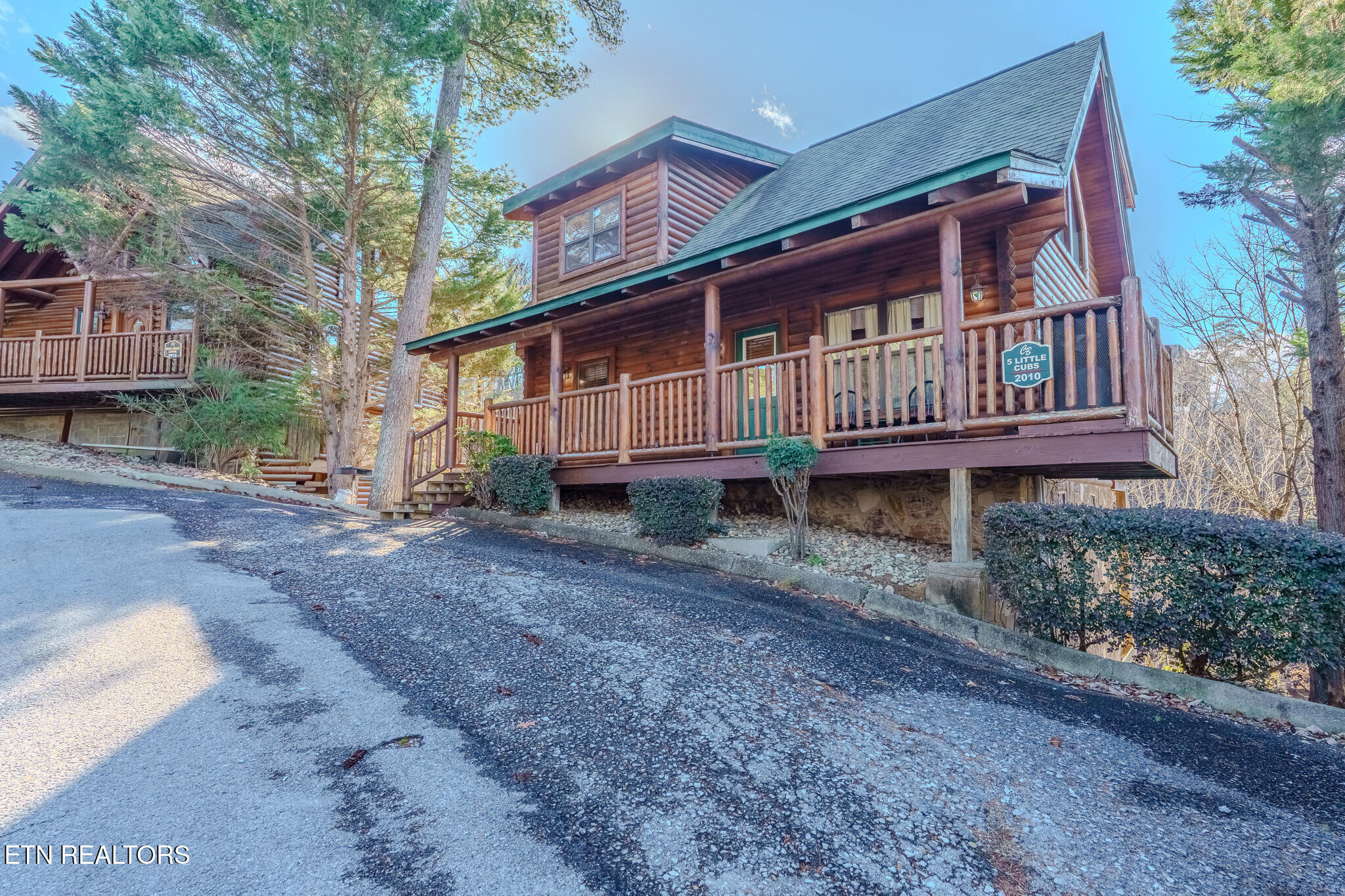 2010 Bear Creek Way Pigeon Forge TN 37862
