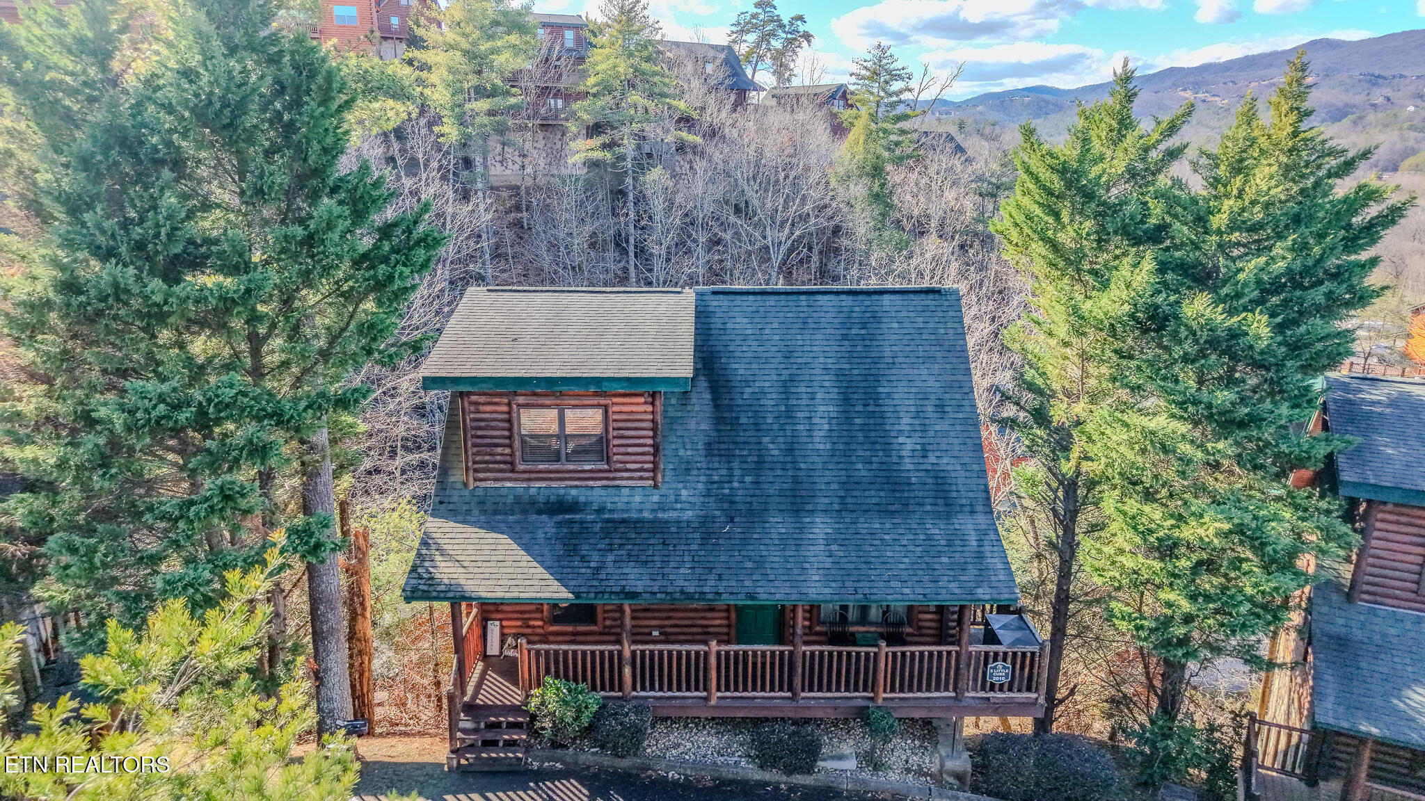 2010 Bear Creek Way Pigeon Forge TN 37862
