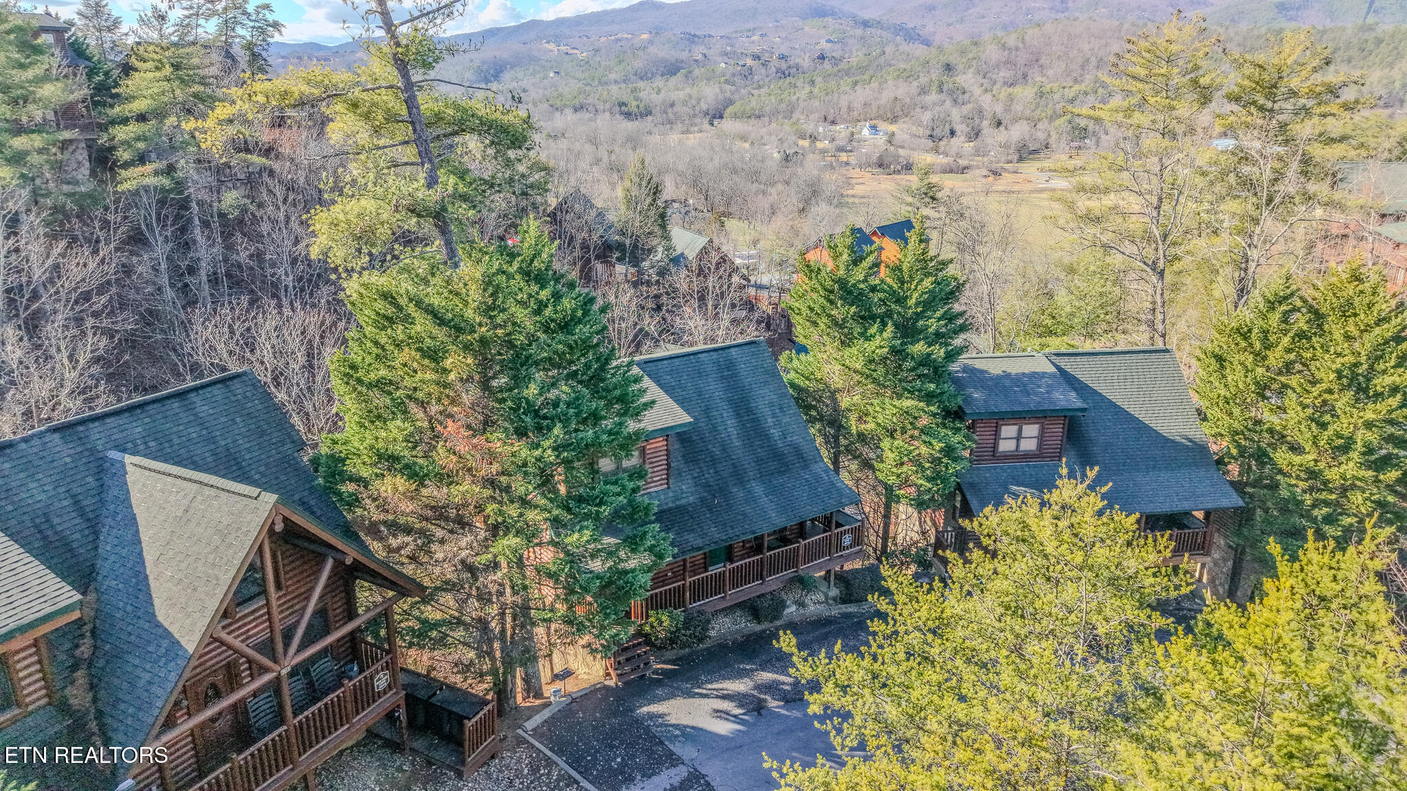 2010 Bear Creek Way Pigeon Forge TN 37862