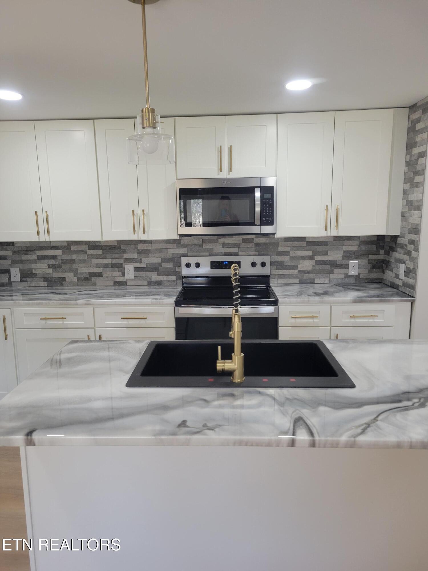 1711 Haire Road Dandridge TN 37725
