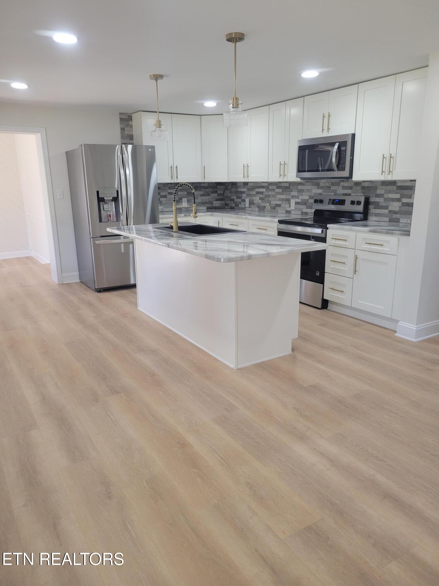 1711 Haire Road Dandridge TN 37725