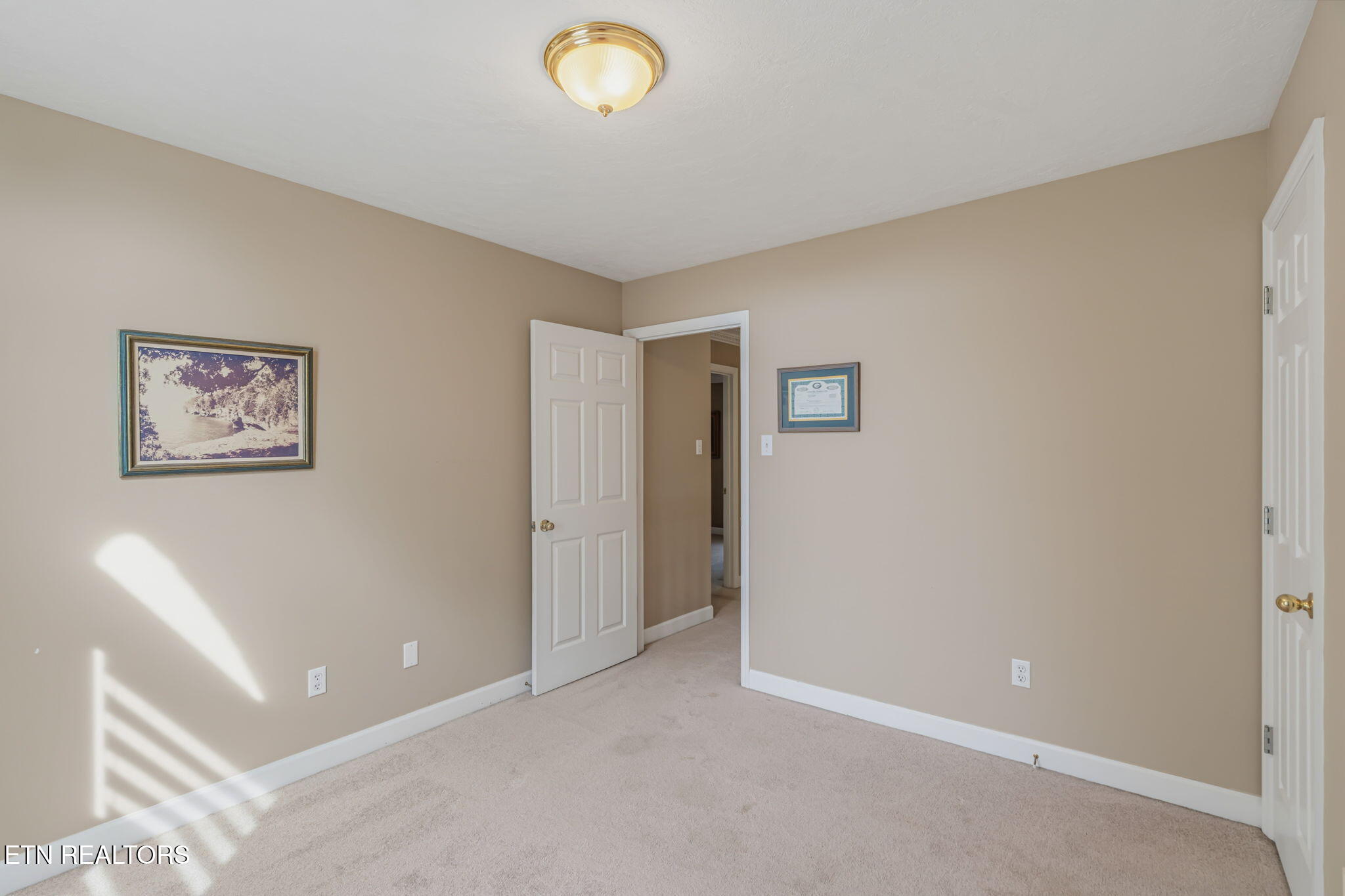 817 Tate Trotter Road Powell TN 37849