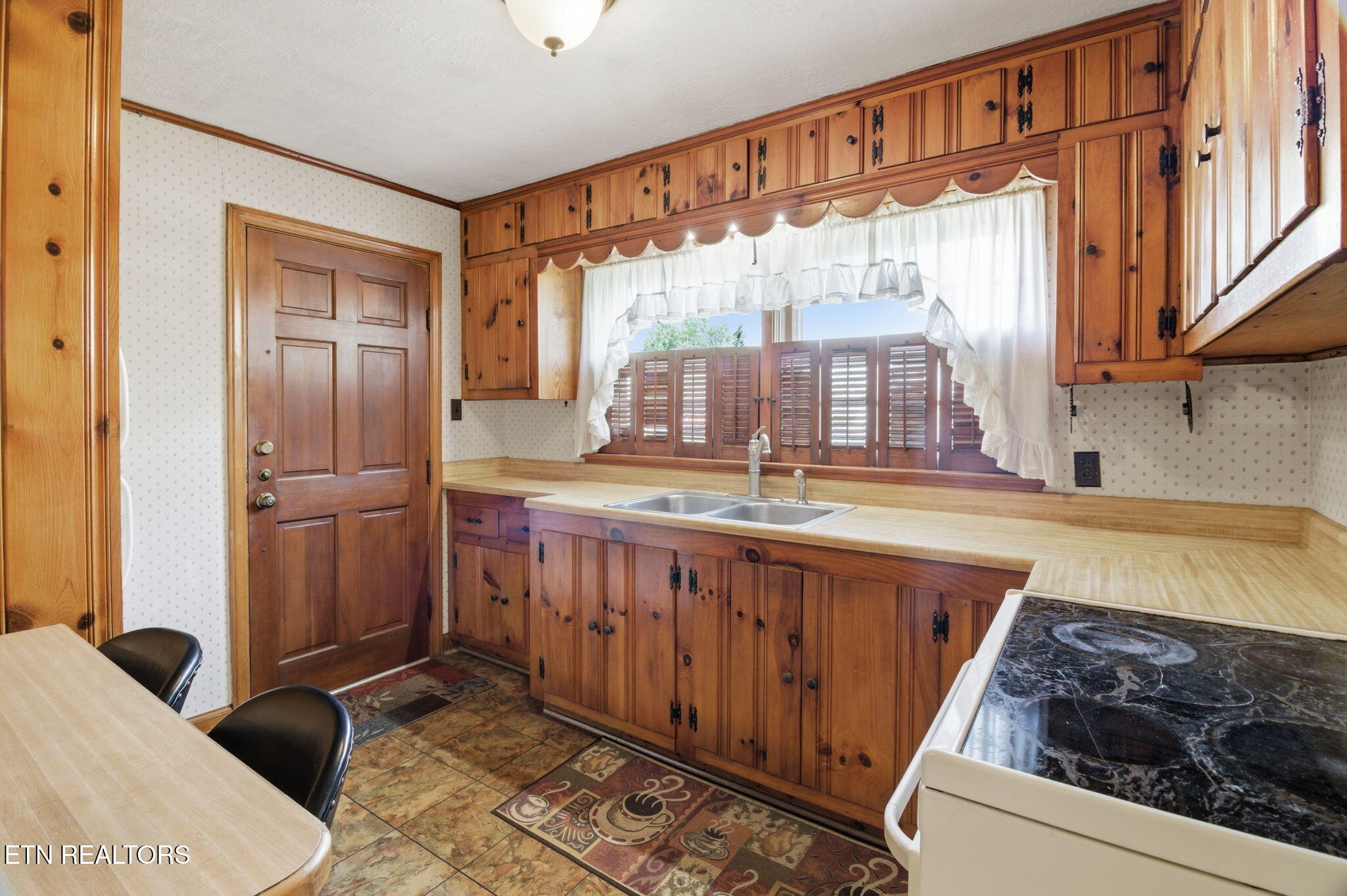 1605 College Street White Pine TN 37890