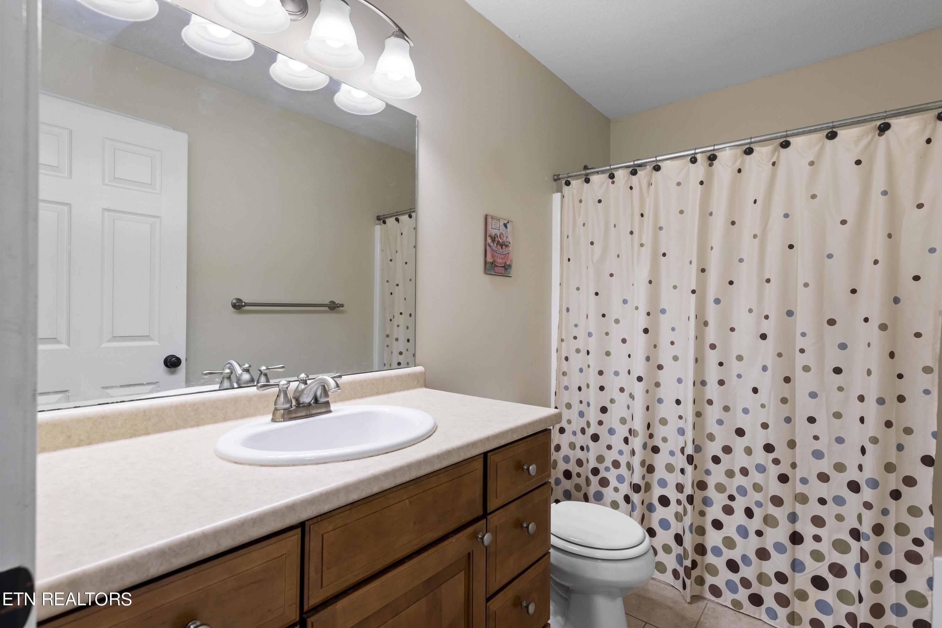 1304 Tomahawk Drive Maryville TN 37803