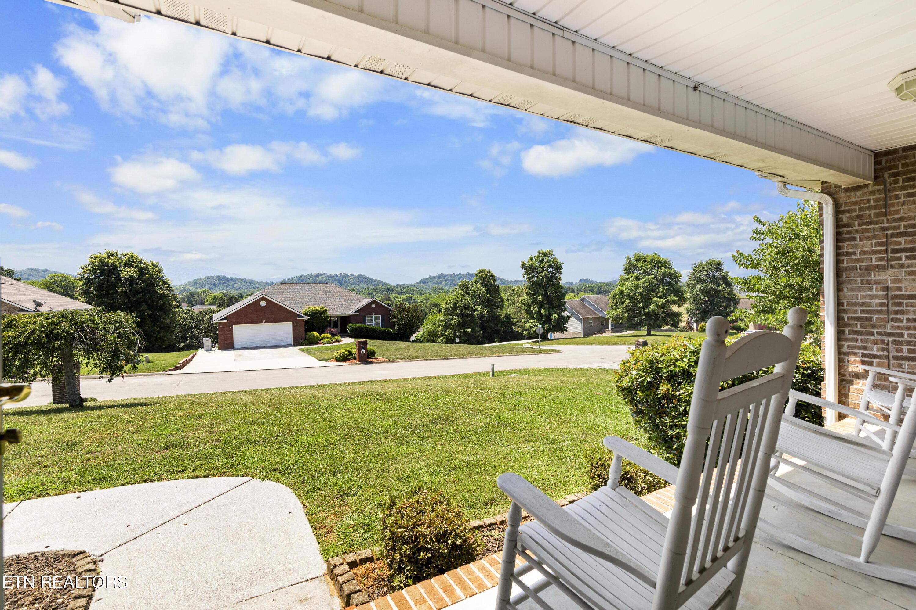 1304 Tomahawk Drive Maryville TN 37803