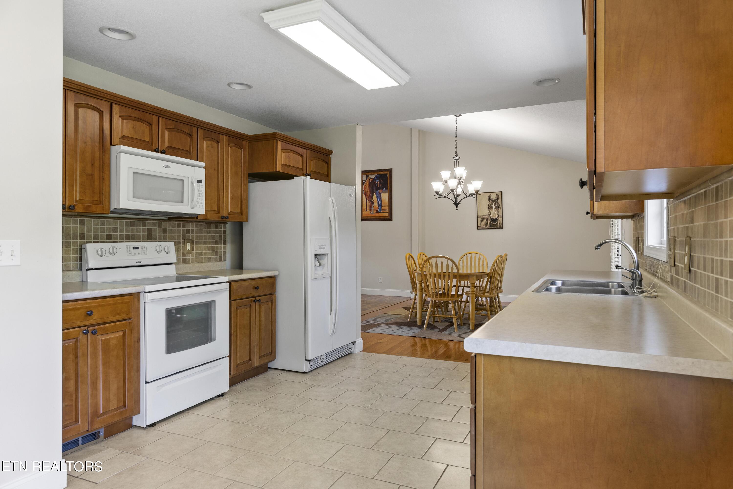 1304 Tomahawk Drive Maryville TN 37803