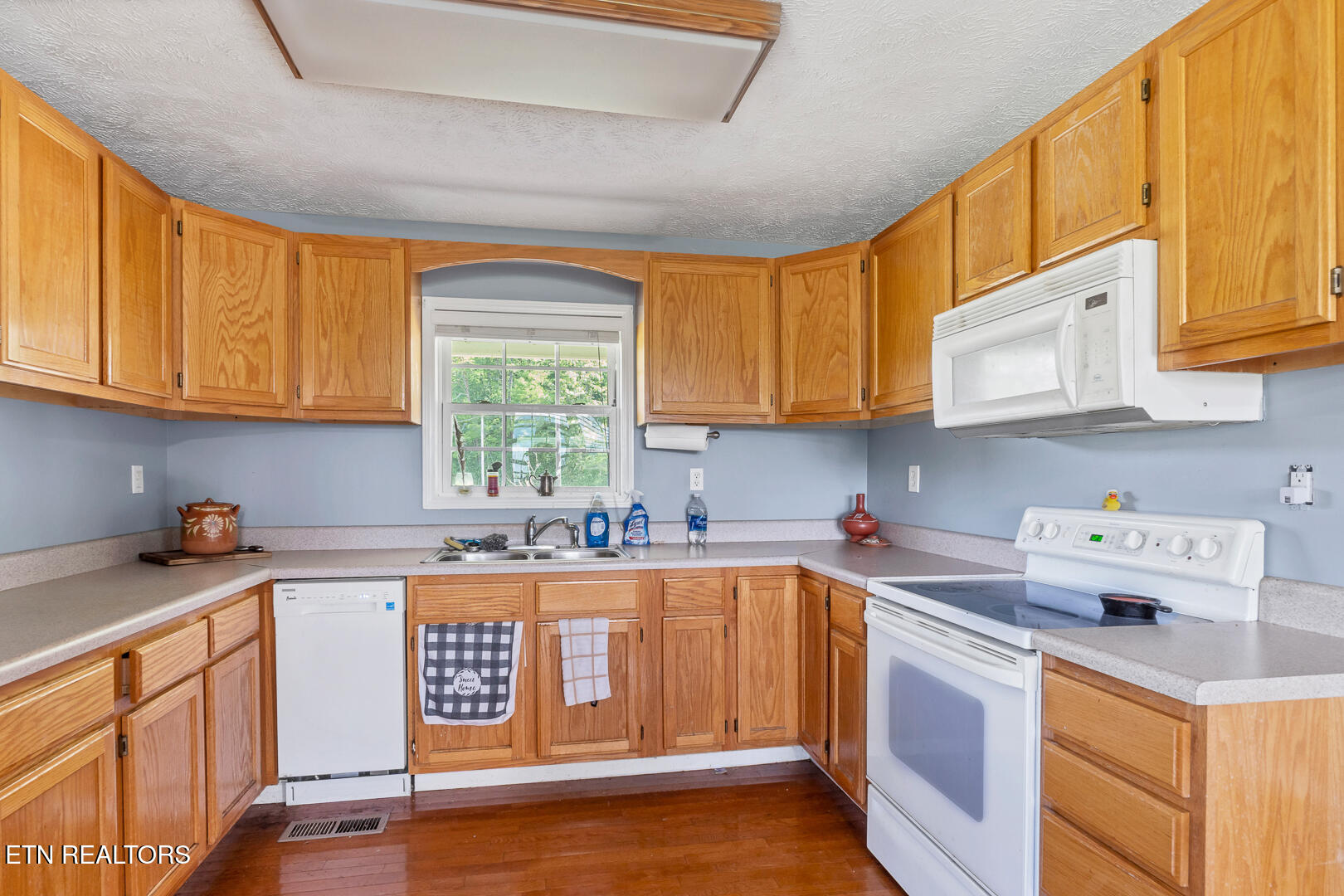 1565 Ellejoy Road Seymour TN 37865