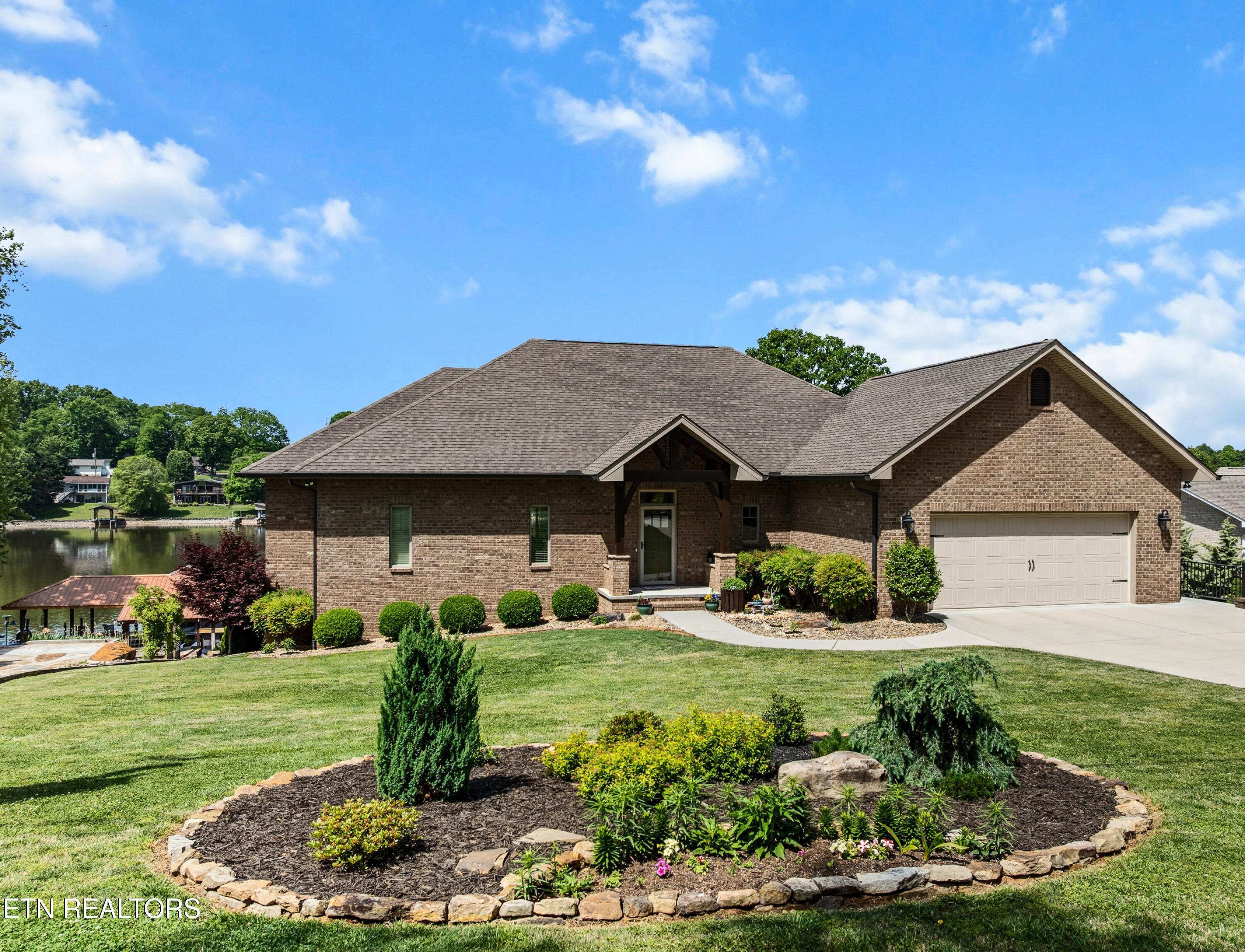 853 Collie Cove Court Friendsville TN 37737