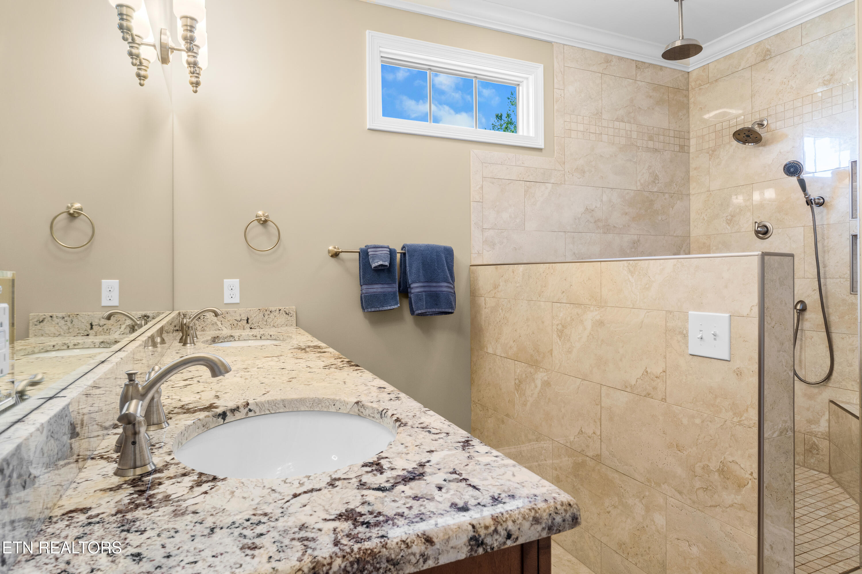 853 Collie Cove Court Friendsville TN 37737
