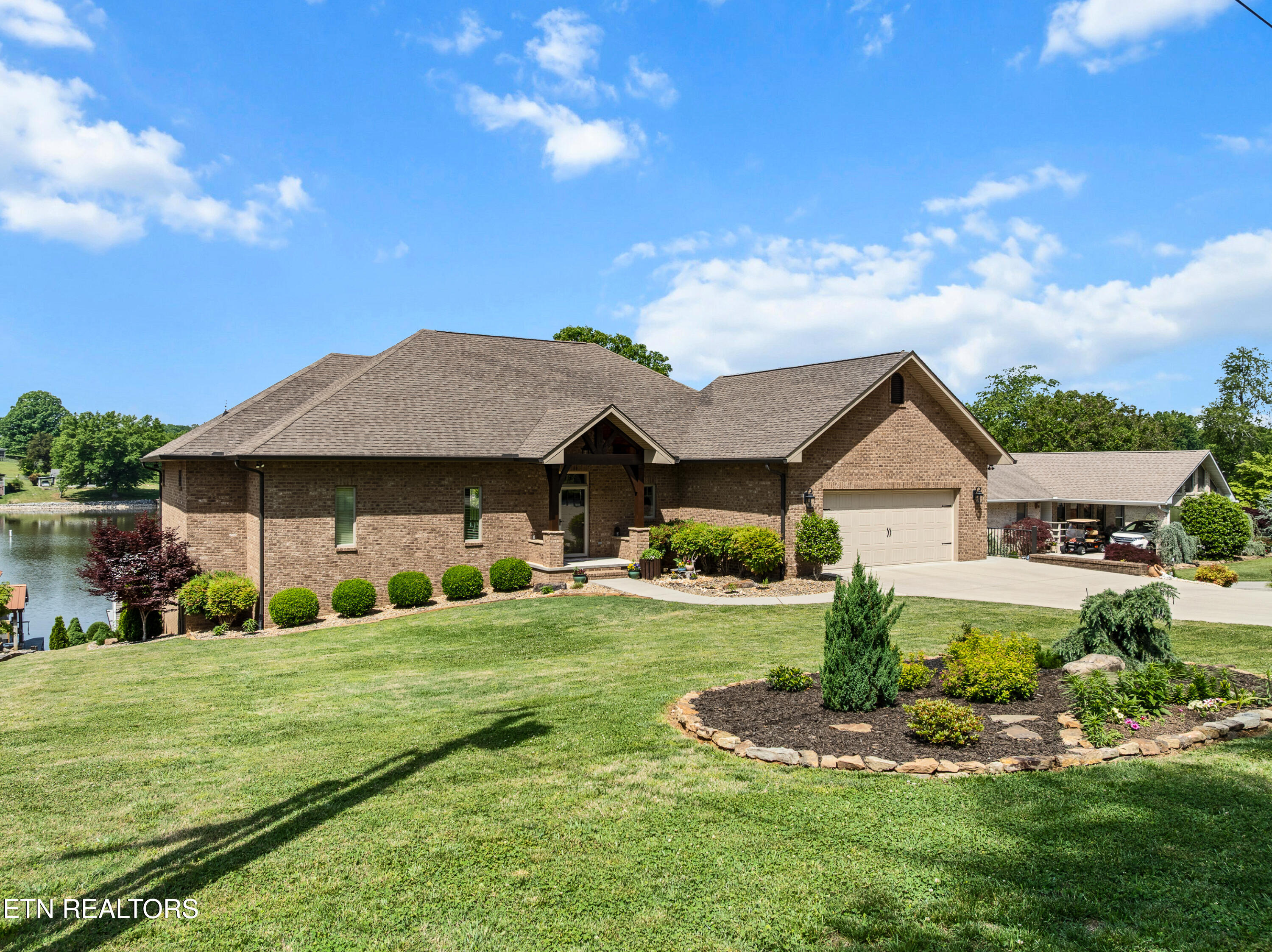 853 Collie Cove Court Friendsville TN 37737