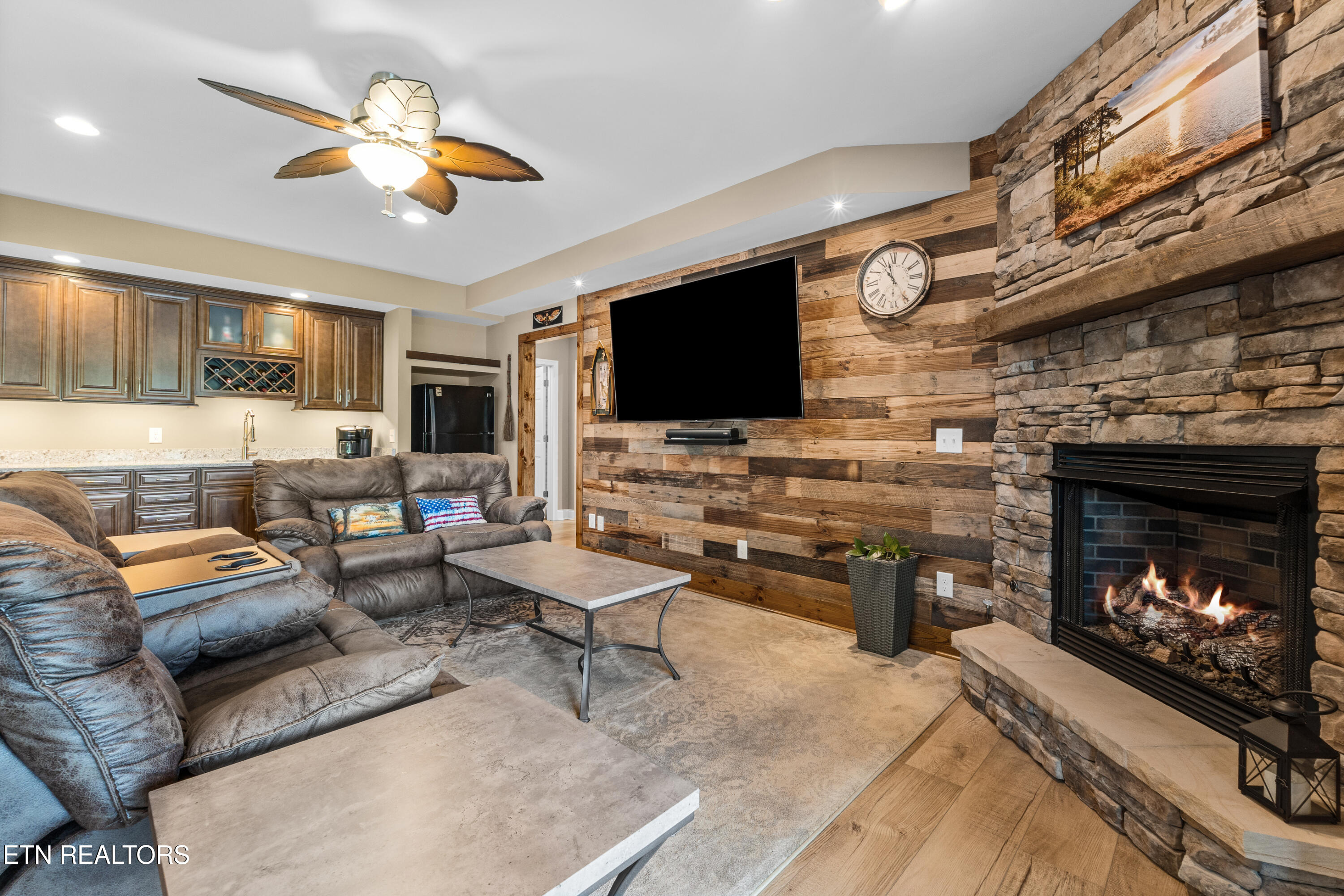 853 Collie Cove Court Friendsville TN 37737