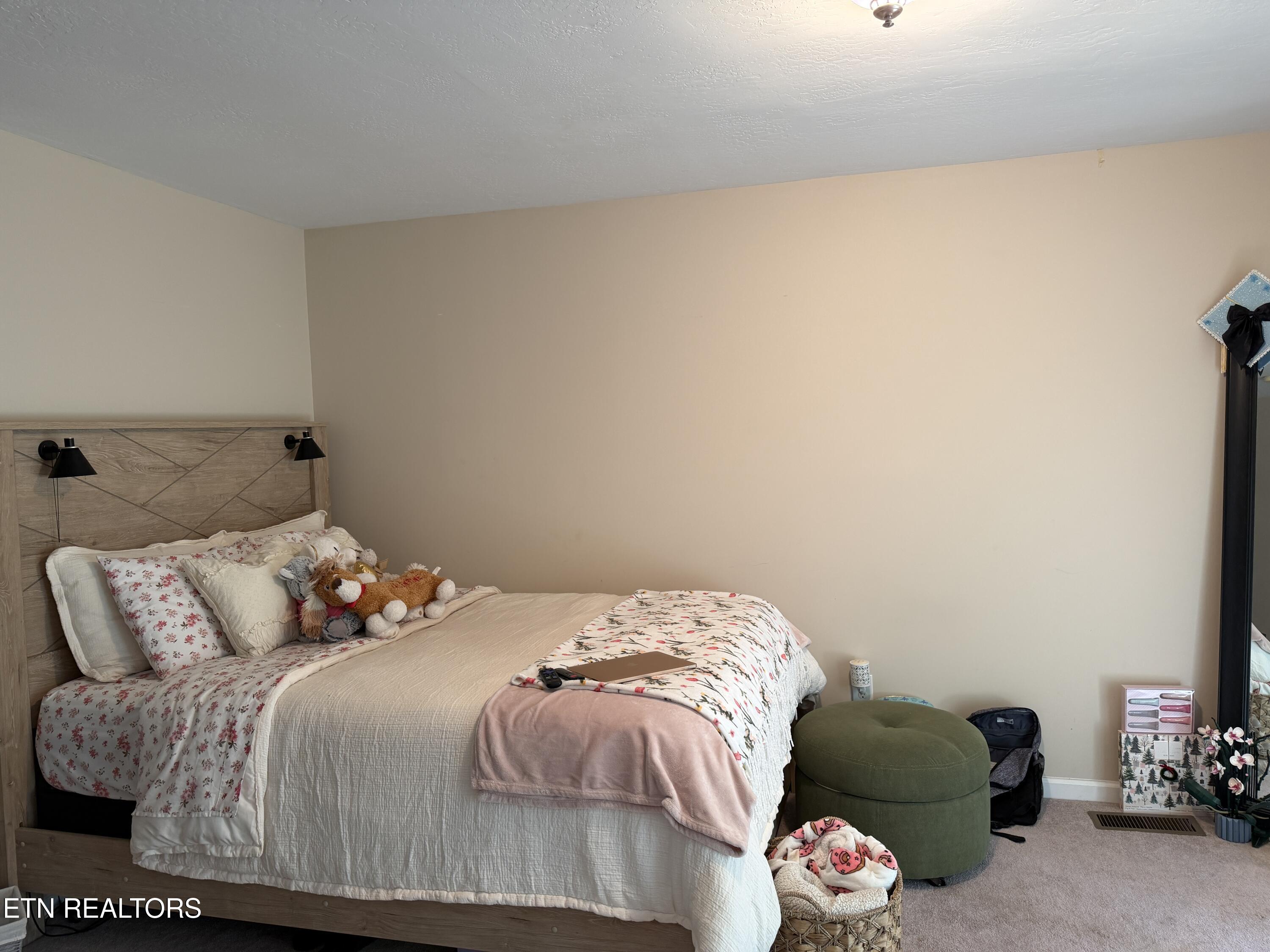 38 Oak Lane Sparta TN 38583