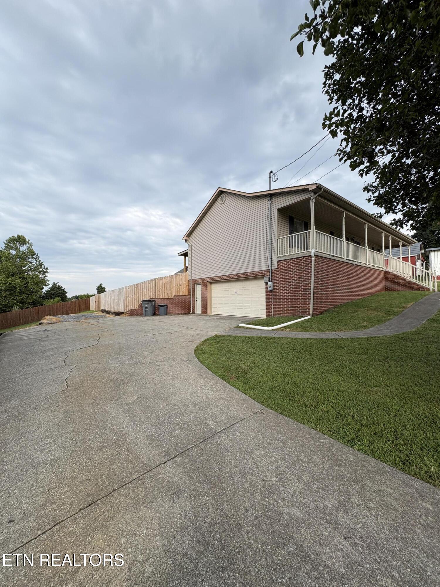 1101 Greenbriar Road Talbott TN 37877
