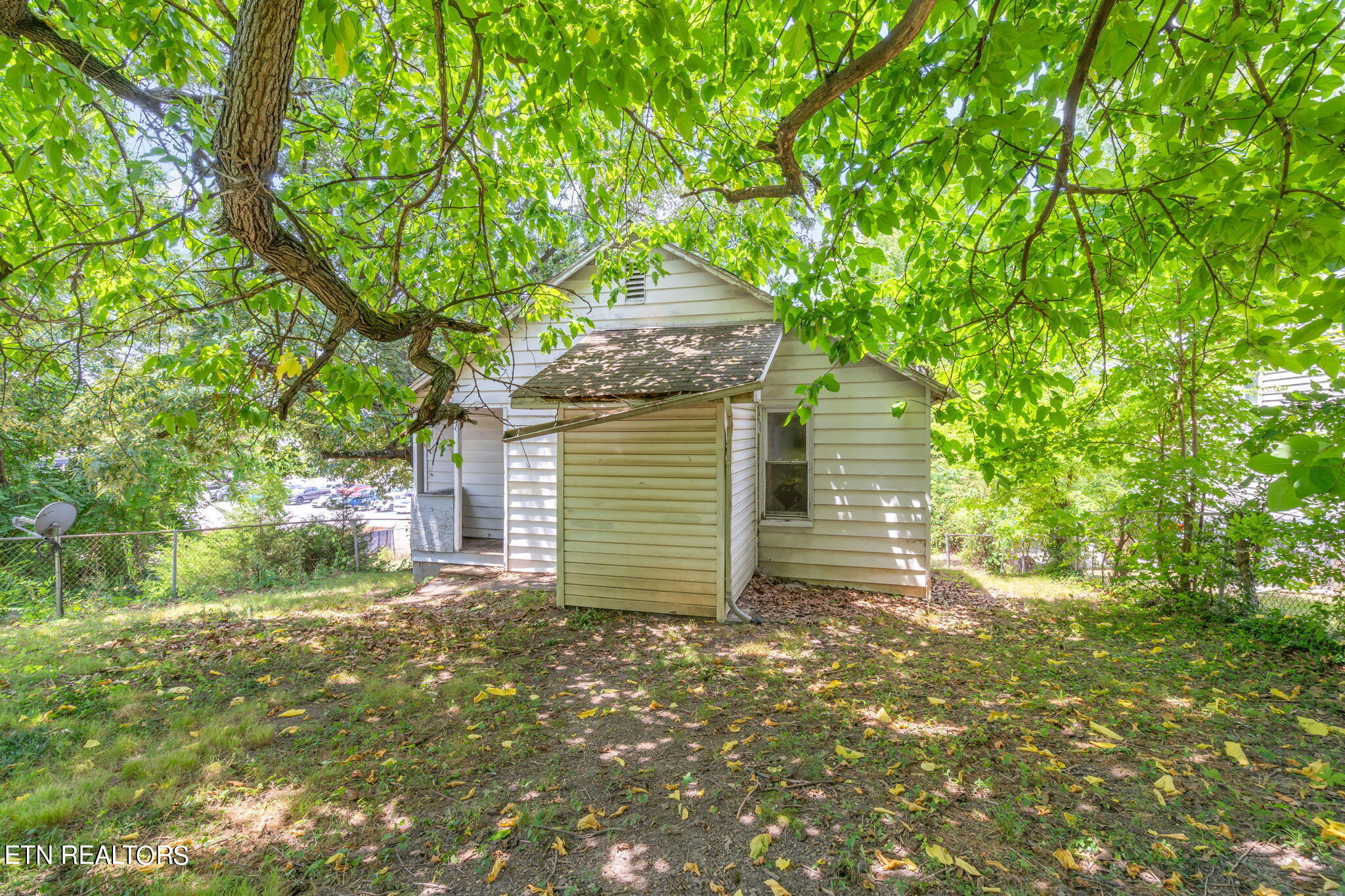 222 W Columbia Avenue Knoxville TN 37917