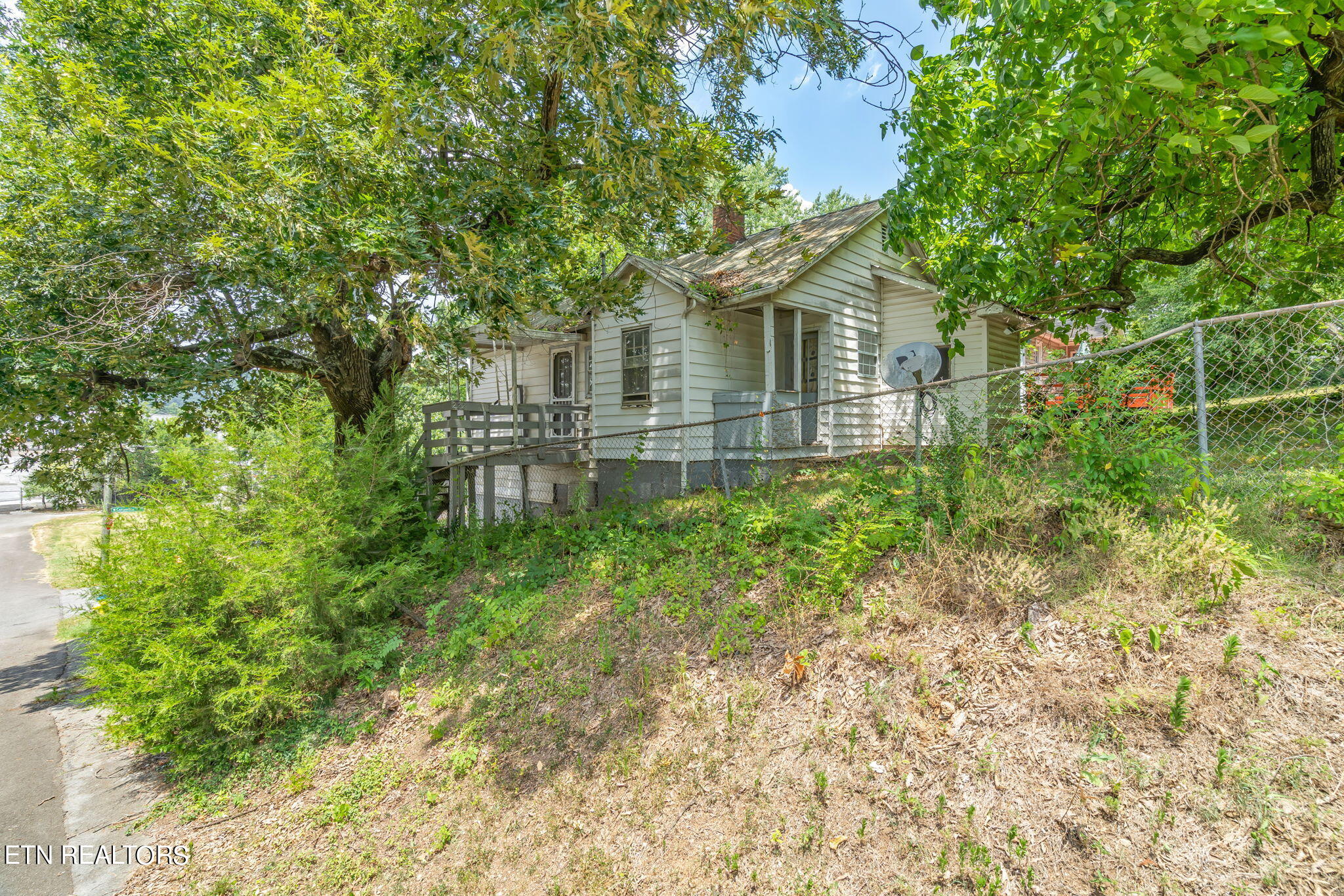 222 W Columbia Avenue Knoxville TN 37917
