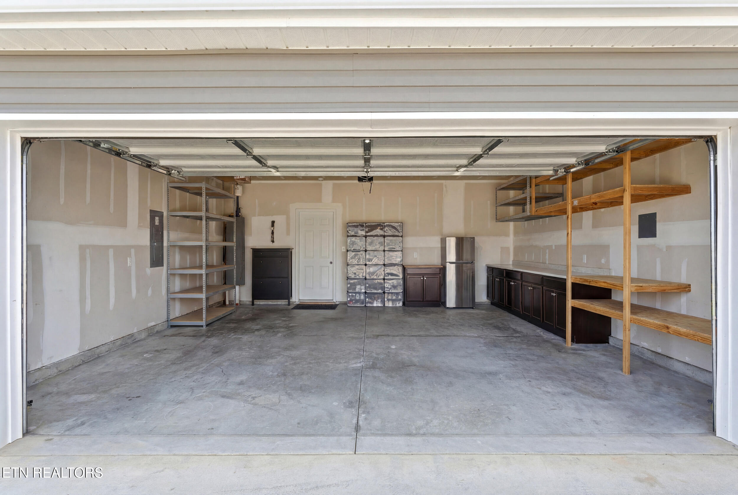 154 Gail Lane Lenoir City TN 37772