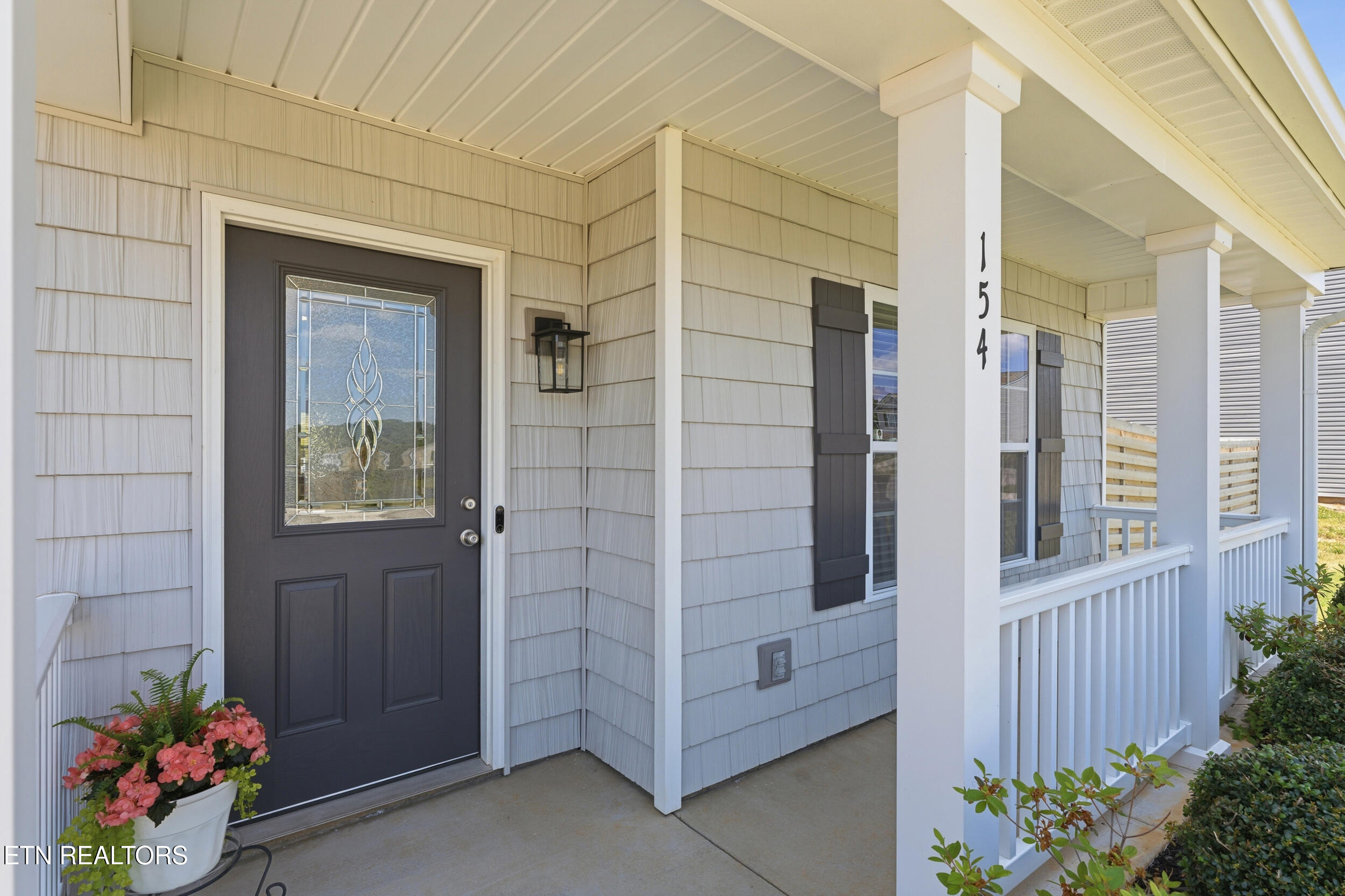 154 Gail Lane Lenoir City TN 37772