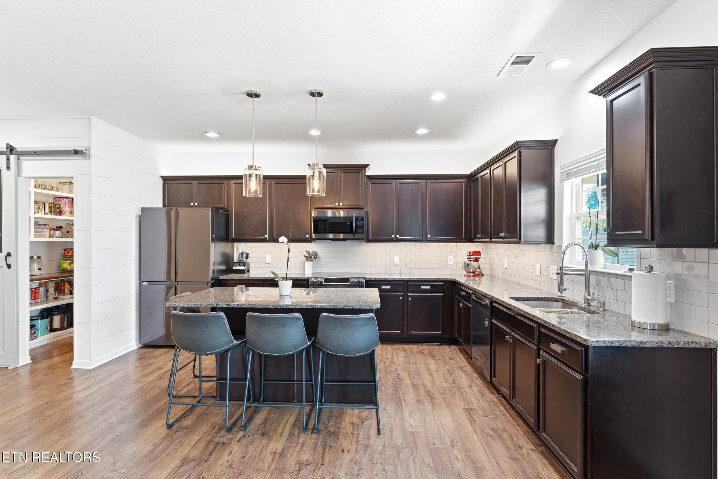 154 Gail Lane Lenoir City TN 37772