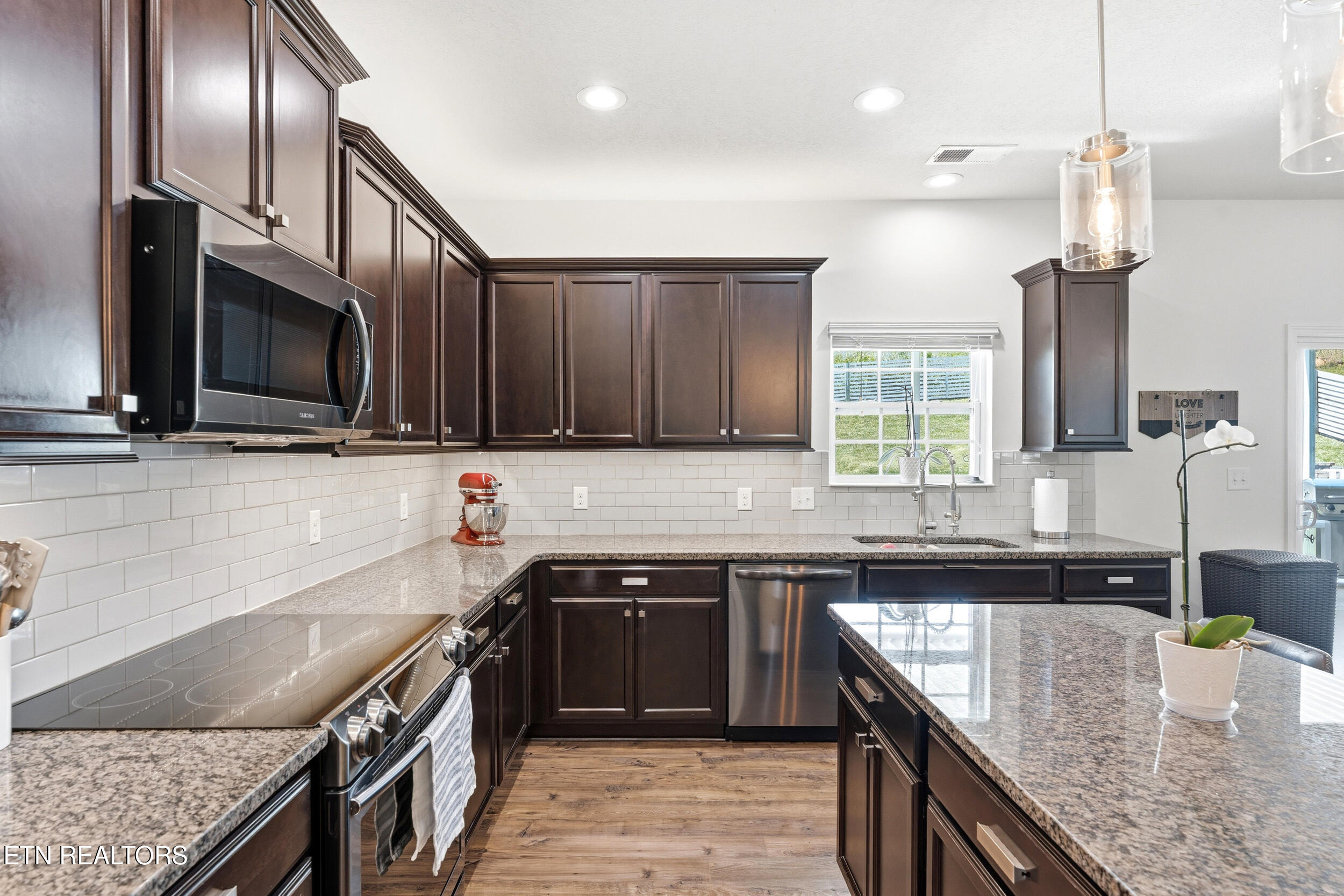 154 Gail Lane Lenoir City TN 37772