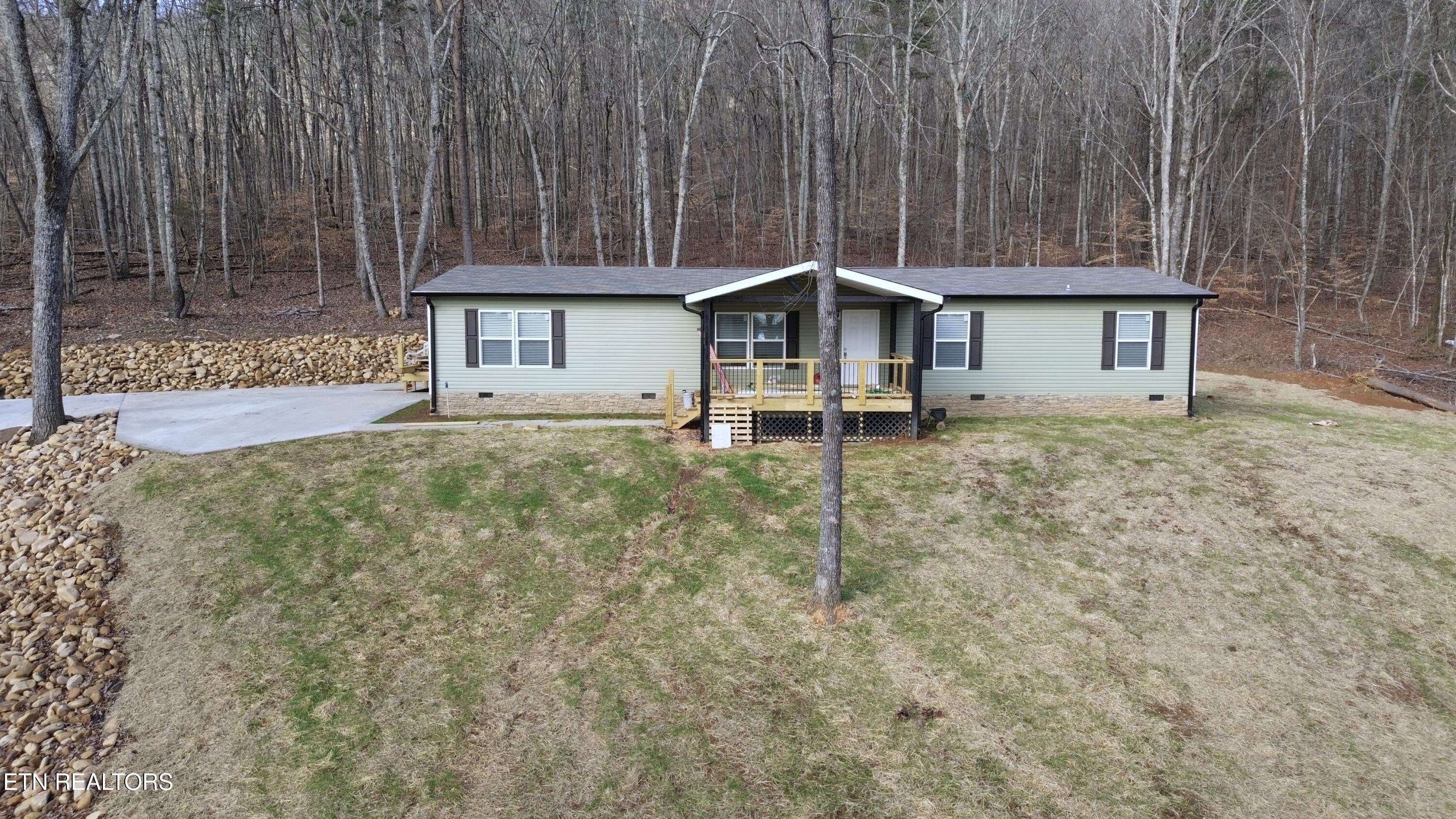 6435 Back Valley Road Evensville TN 37332