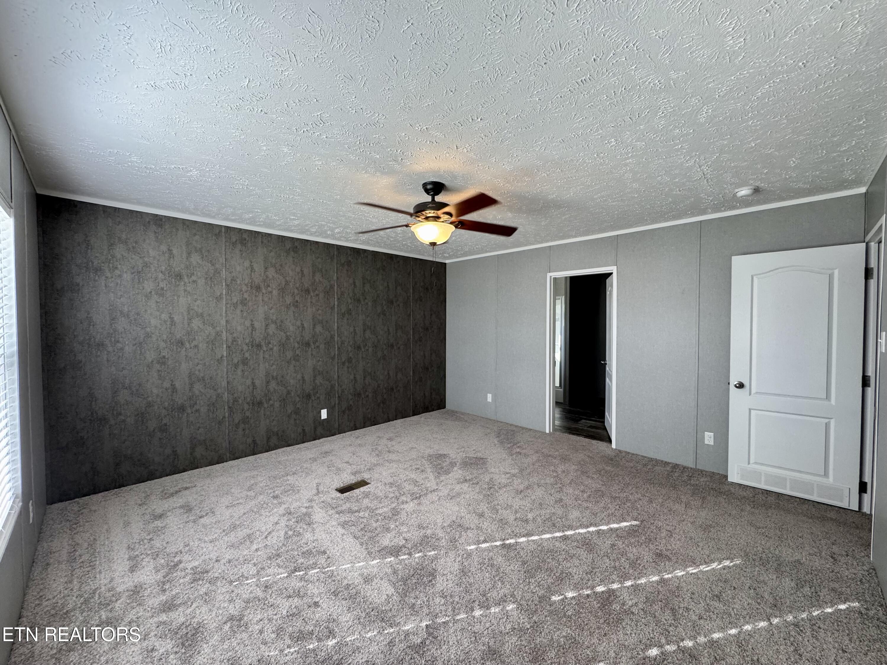 6435 Back Valley Road Evensville TN 37332