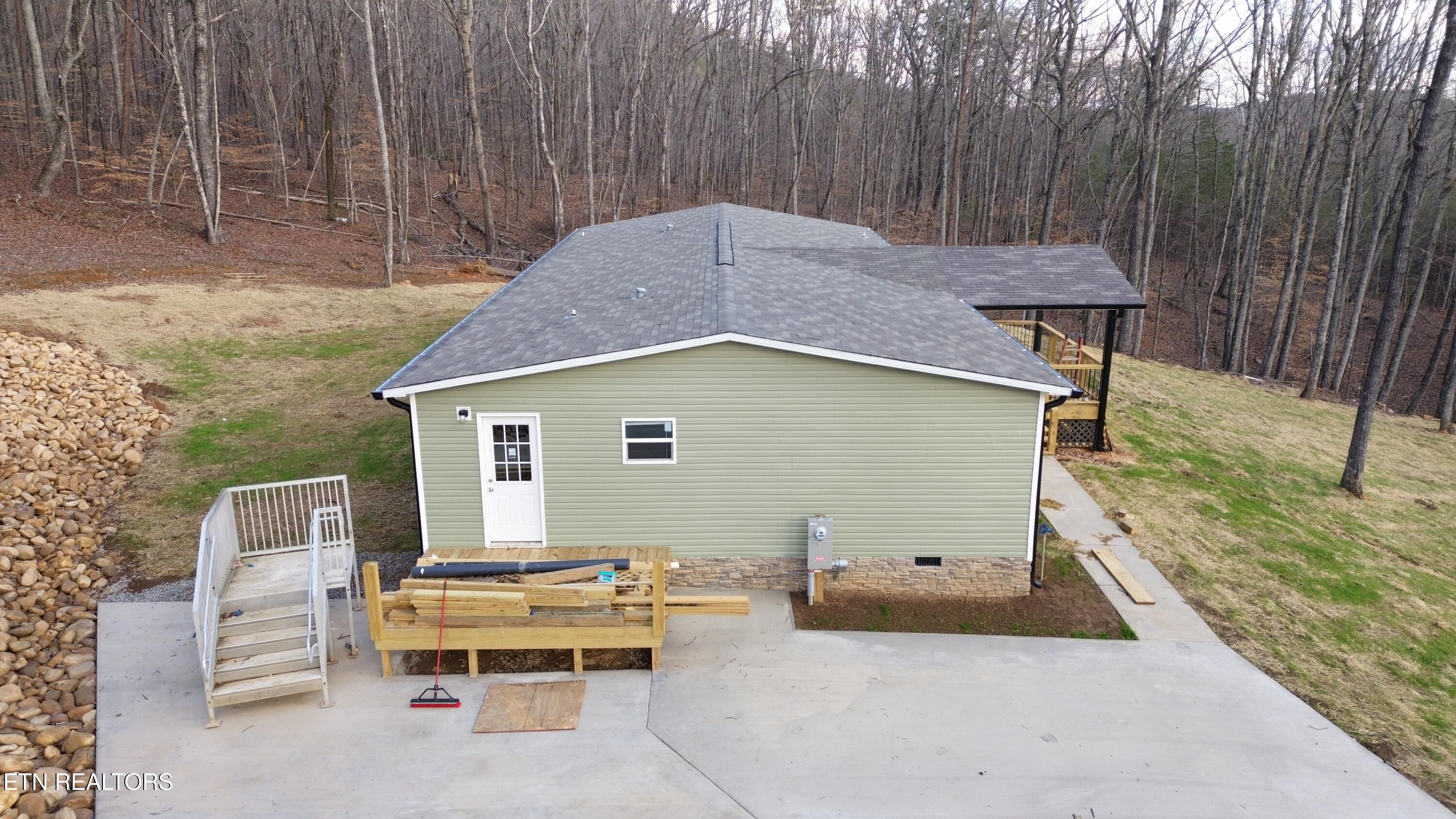 6435 Back Valley Road Evensville TN 37332