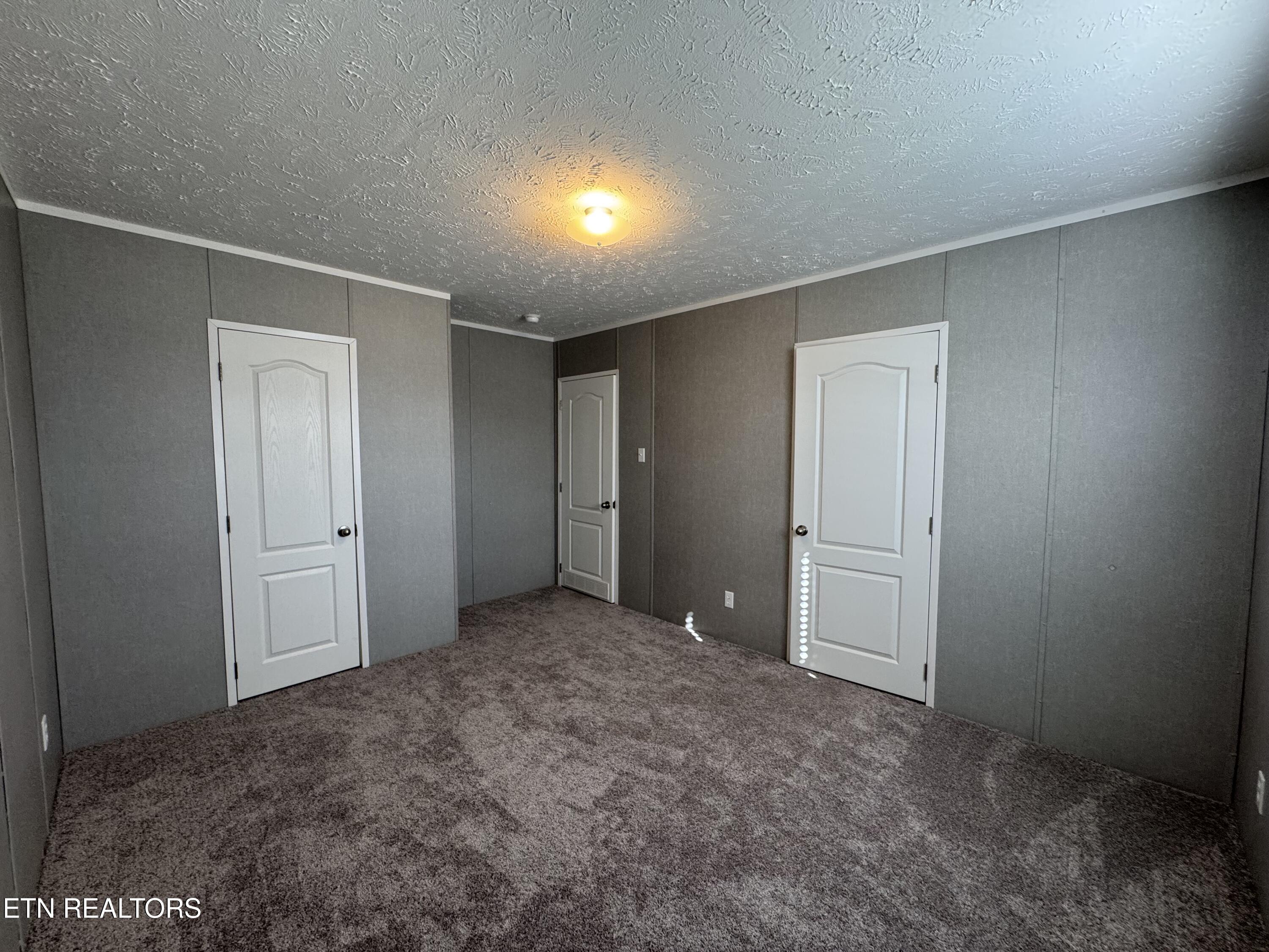 6435 Back Valley Road Evensville TN 37332