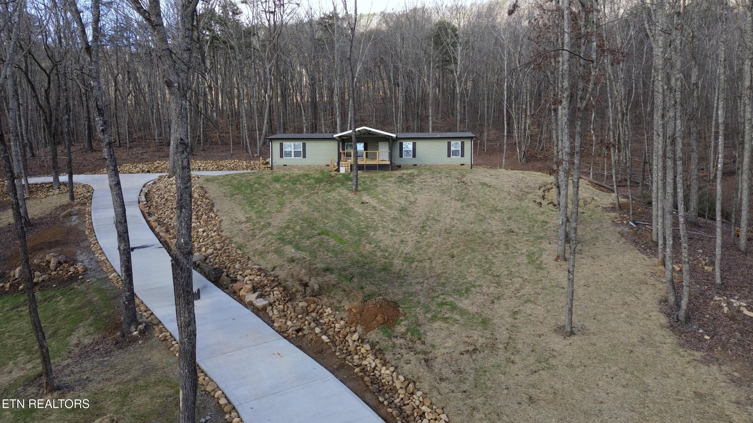 6435 Back Valley Road Evensville TN 37332