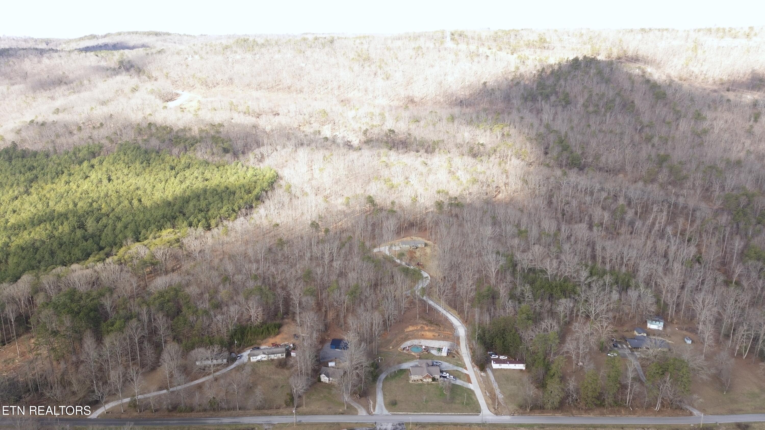6435 Back Valley Road Evensville TN 37332