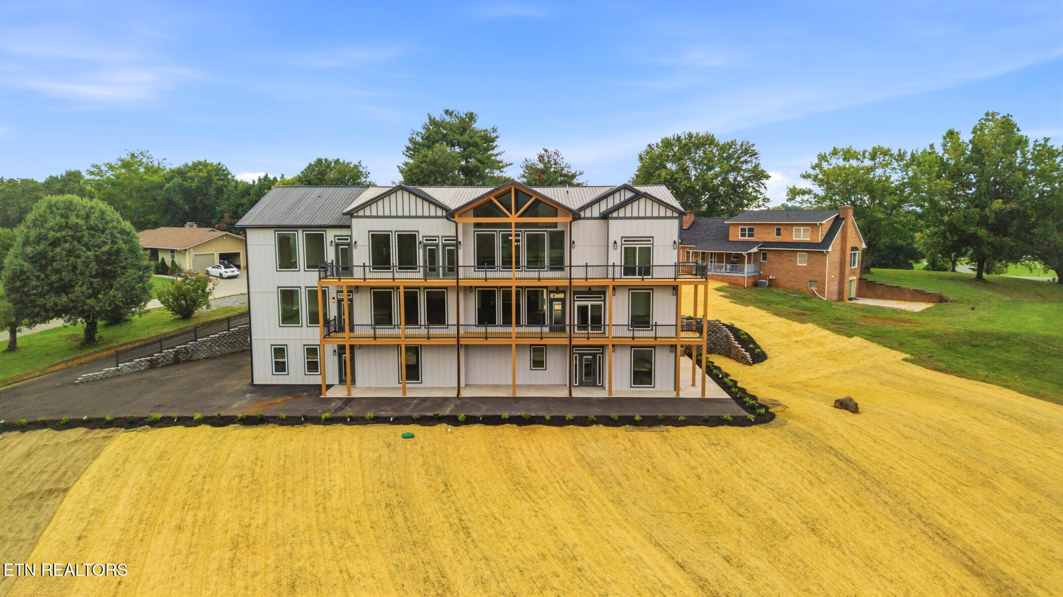 1495 Wendron Moors Drive Sevierville TN 37862