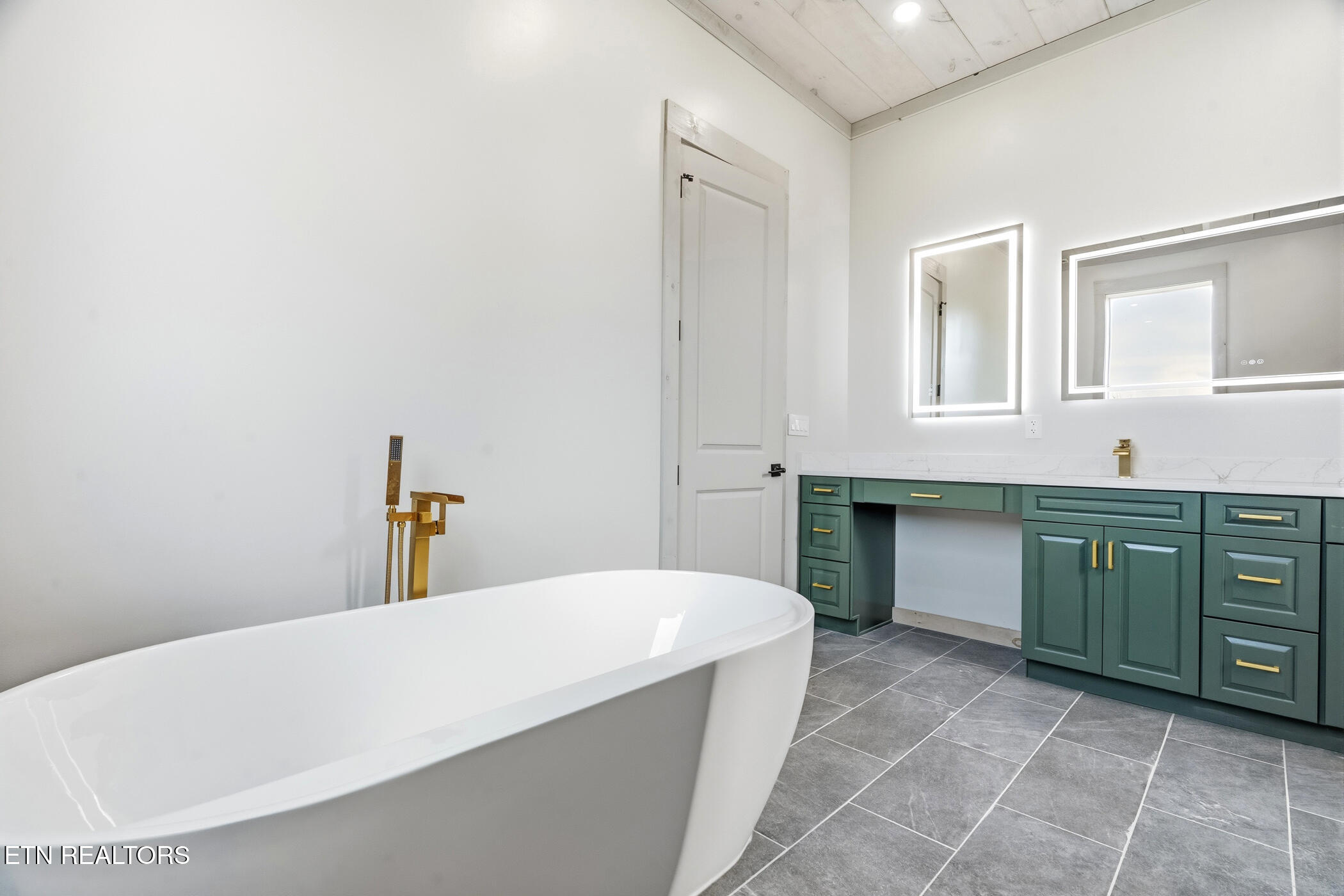 1495 Wendron Moors Drive Sevierville TN 37862