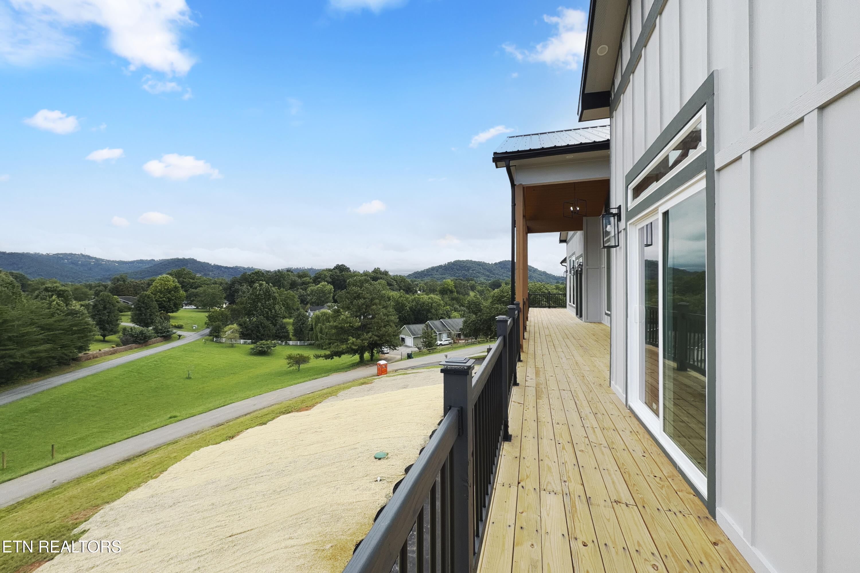 1495 Wendron Moors Drive Sevierville TN 37862