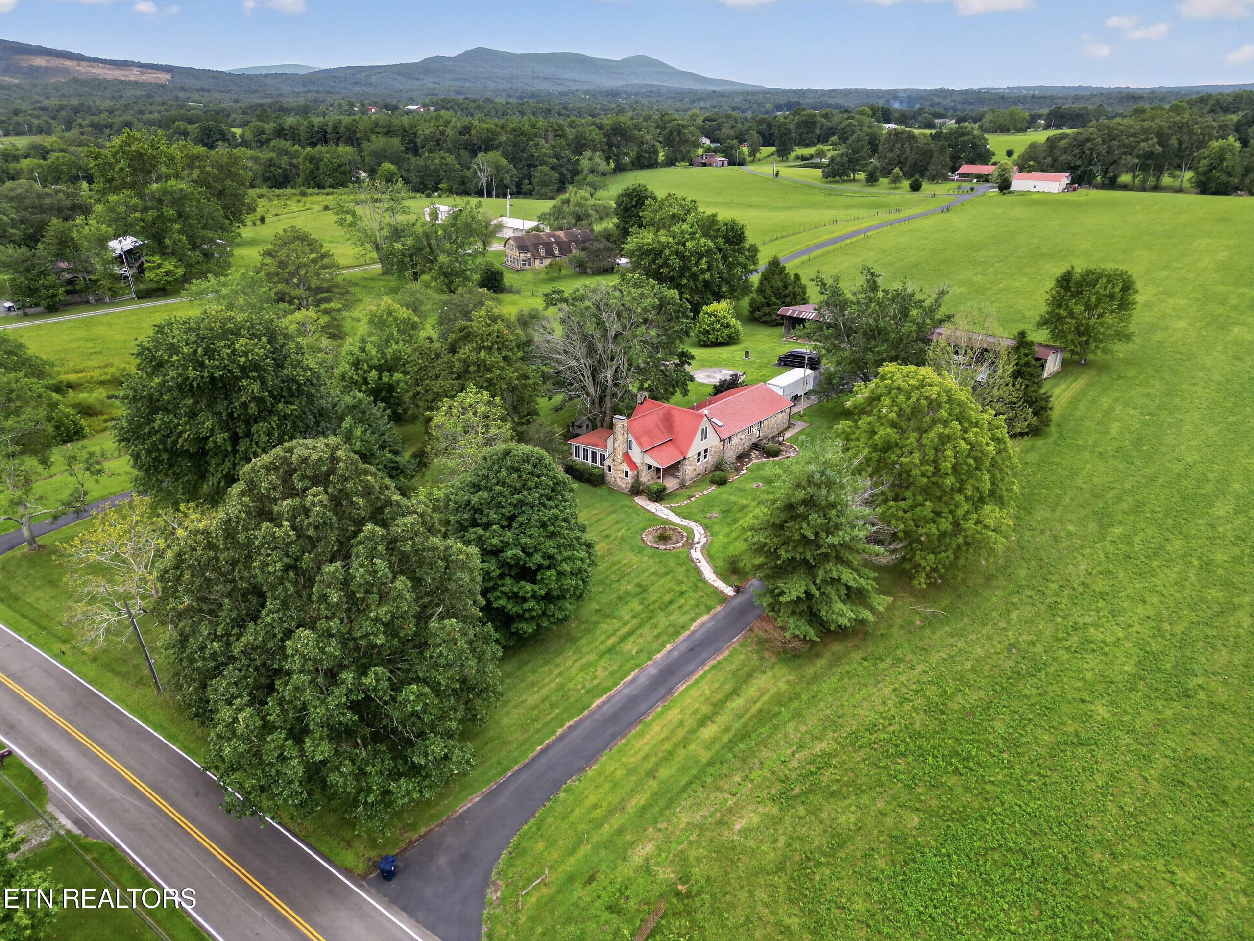 1705 Open Range Road Crossville TN 38555