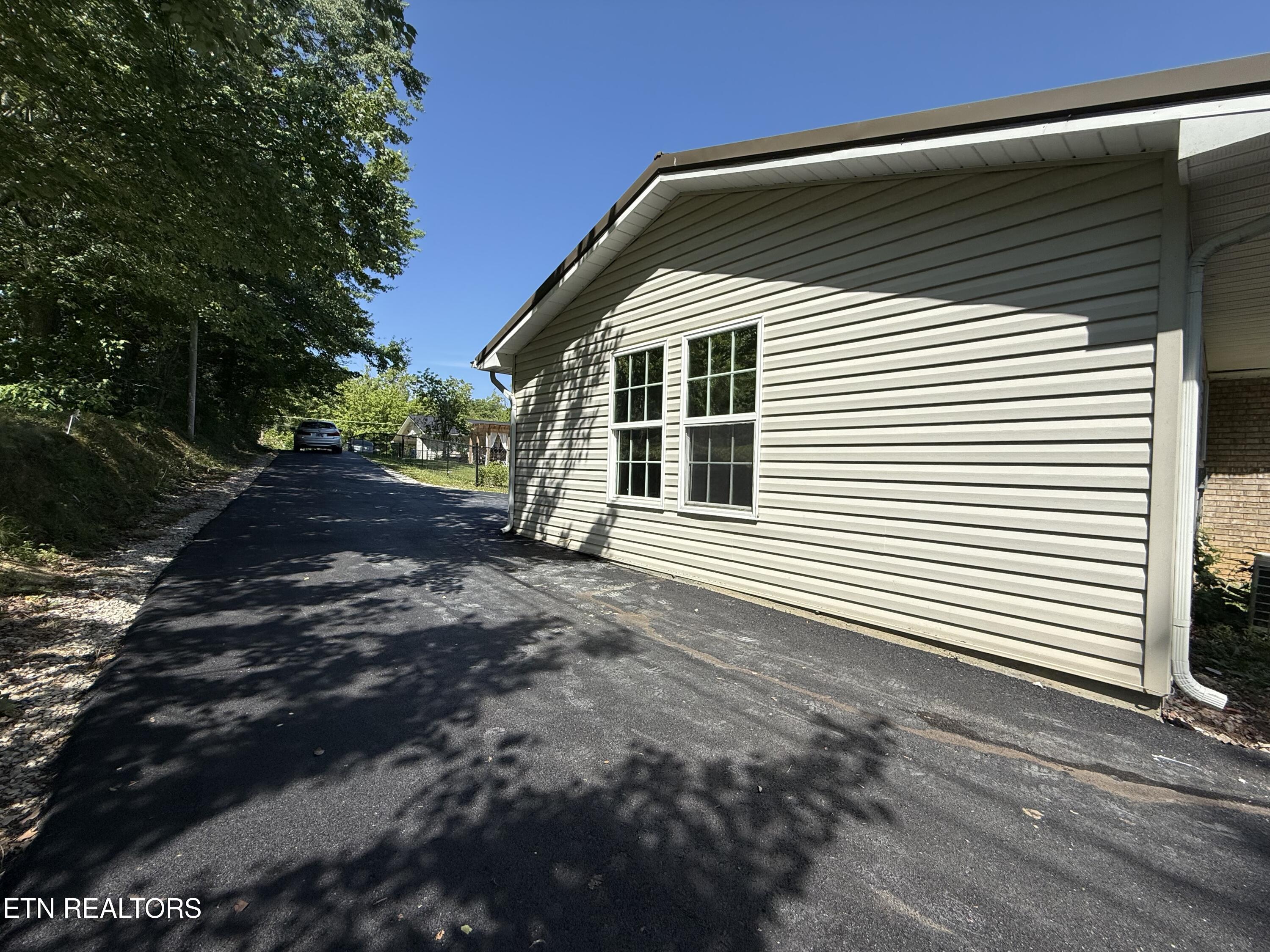 175 Hill Top Street Huntsville TN 37756