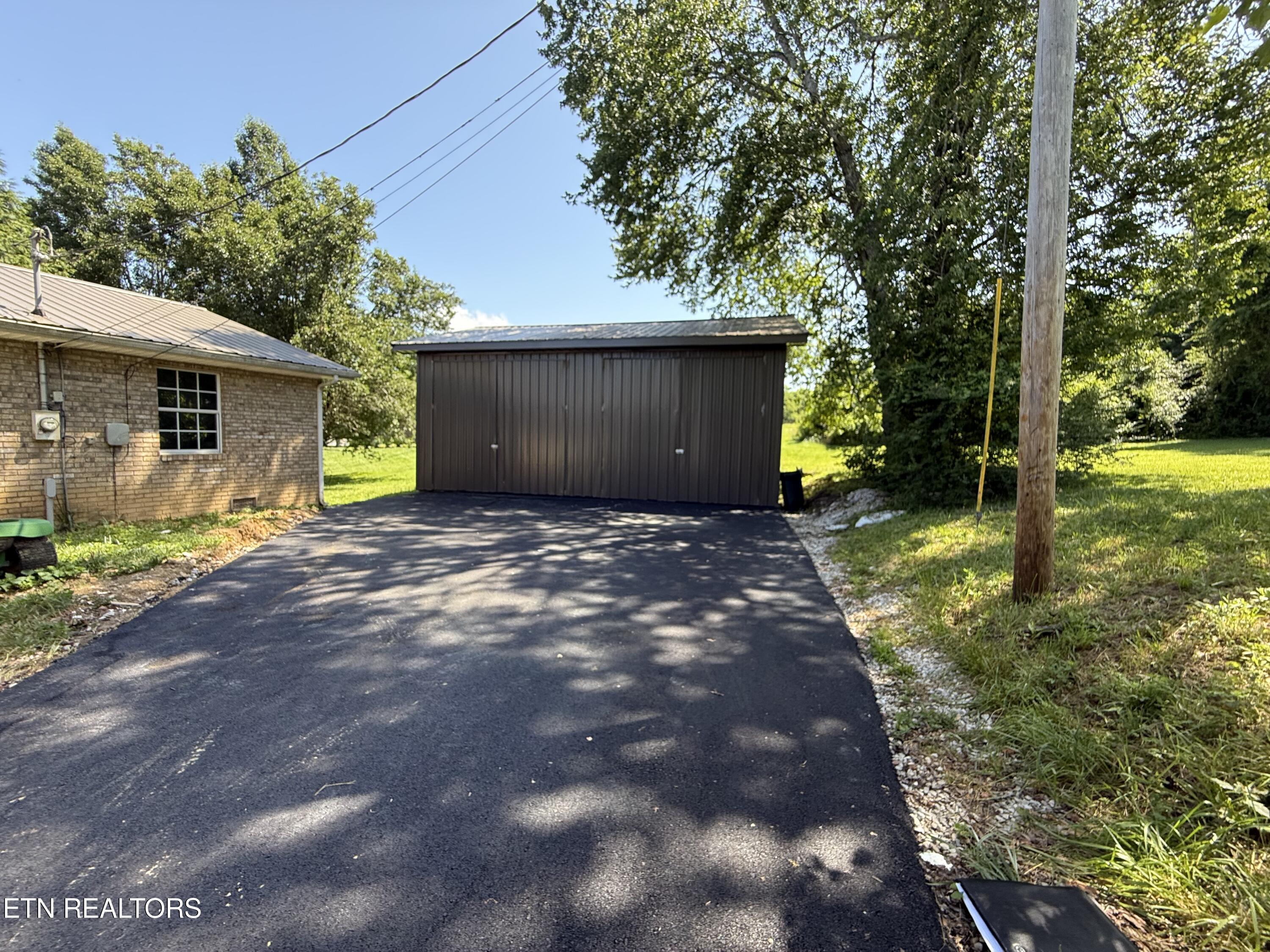 175 Hill Top Street Huntsville TN 37756