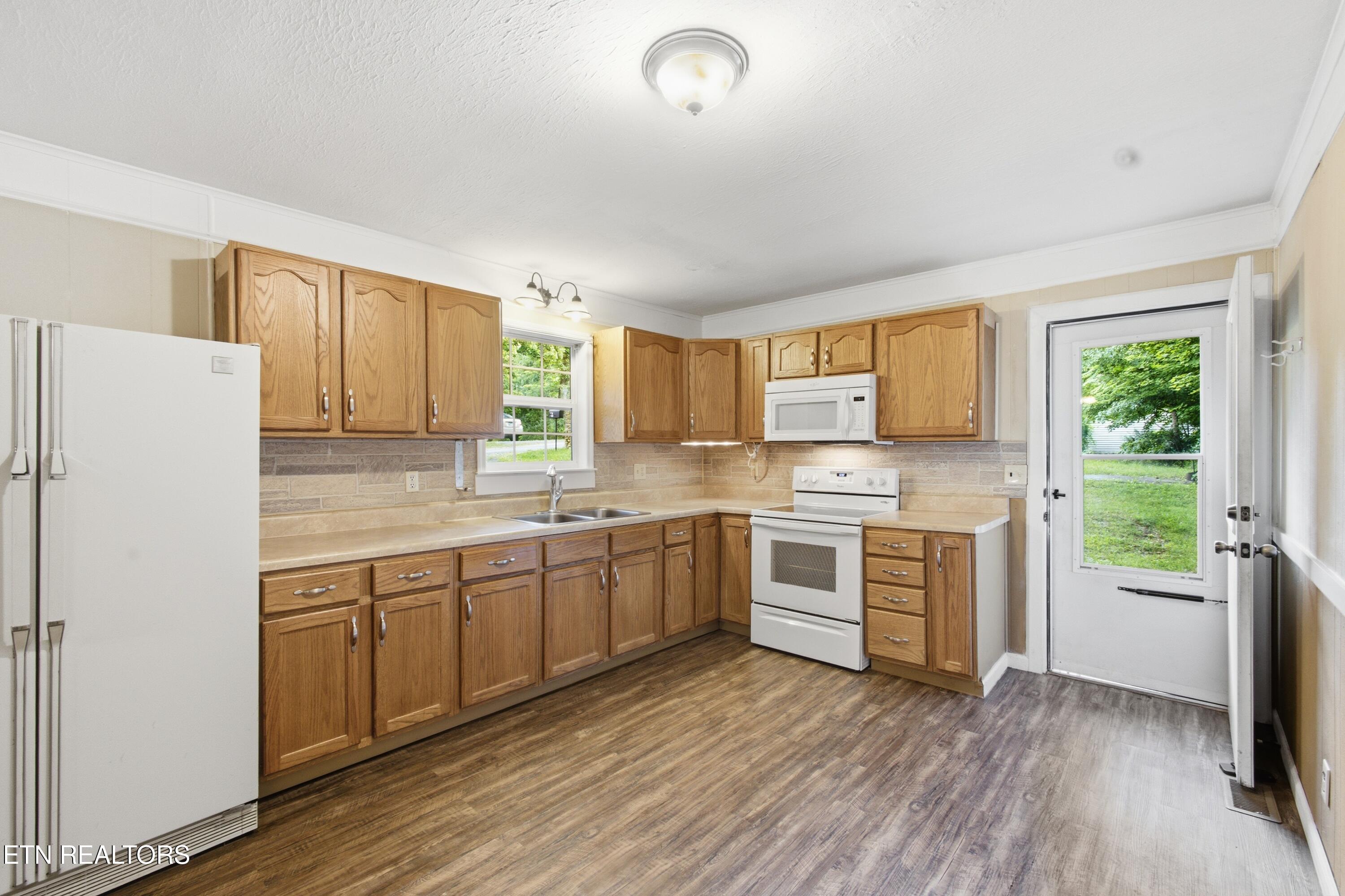 578 Retreat Drive Crossville TN 38572
