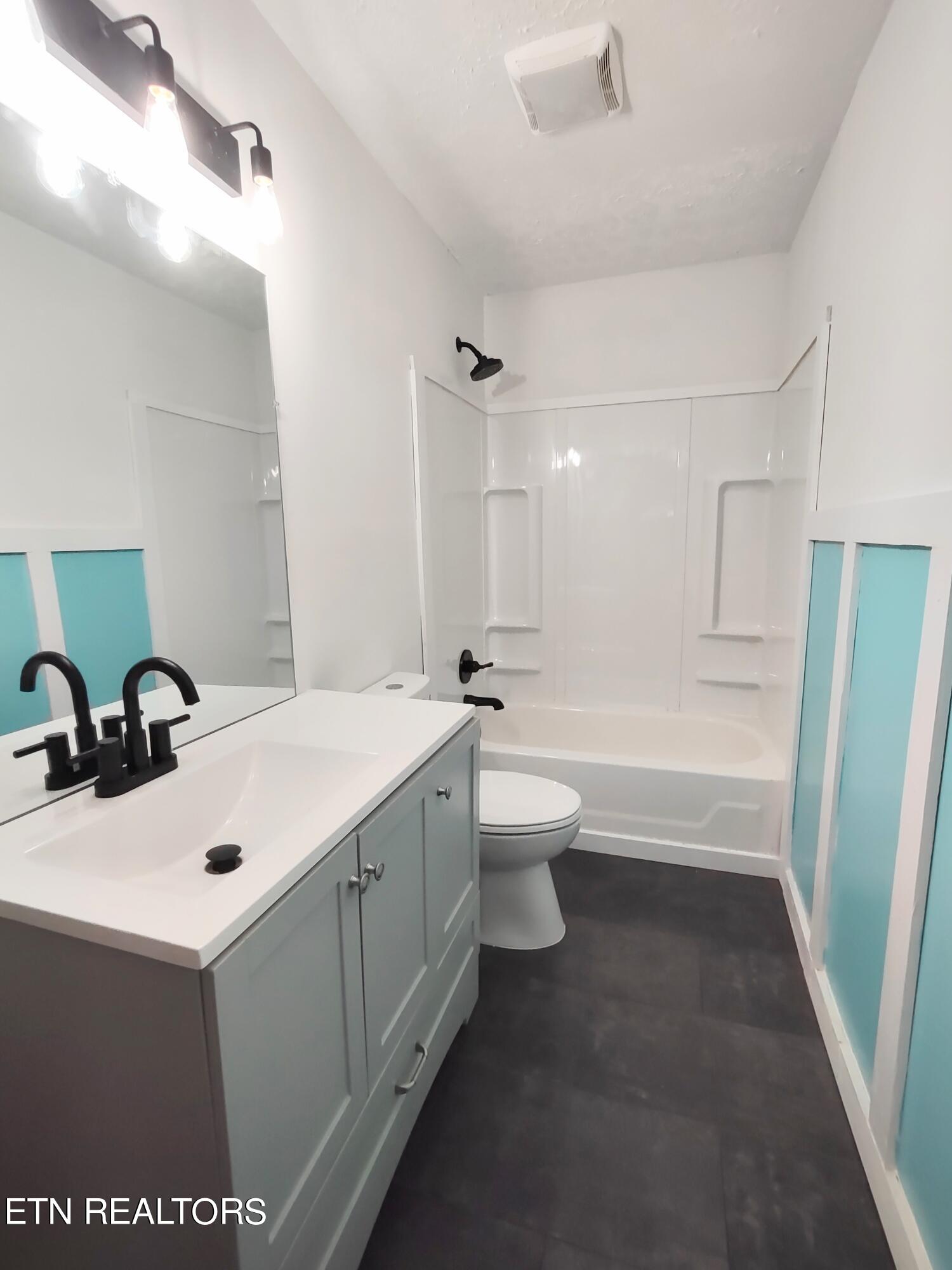 5130 Harriman Highway Oliver Springs TN 37840