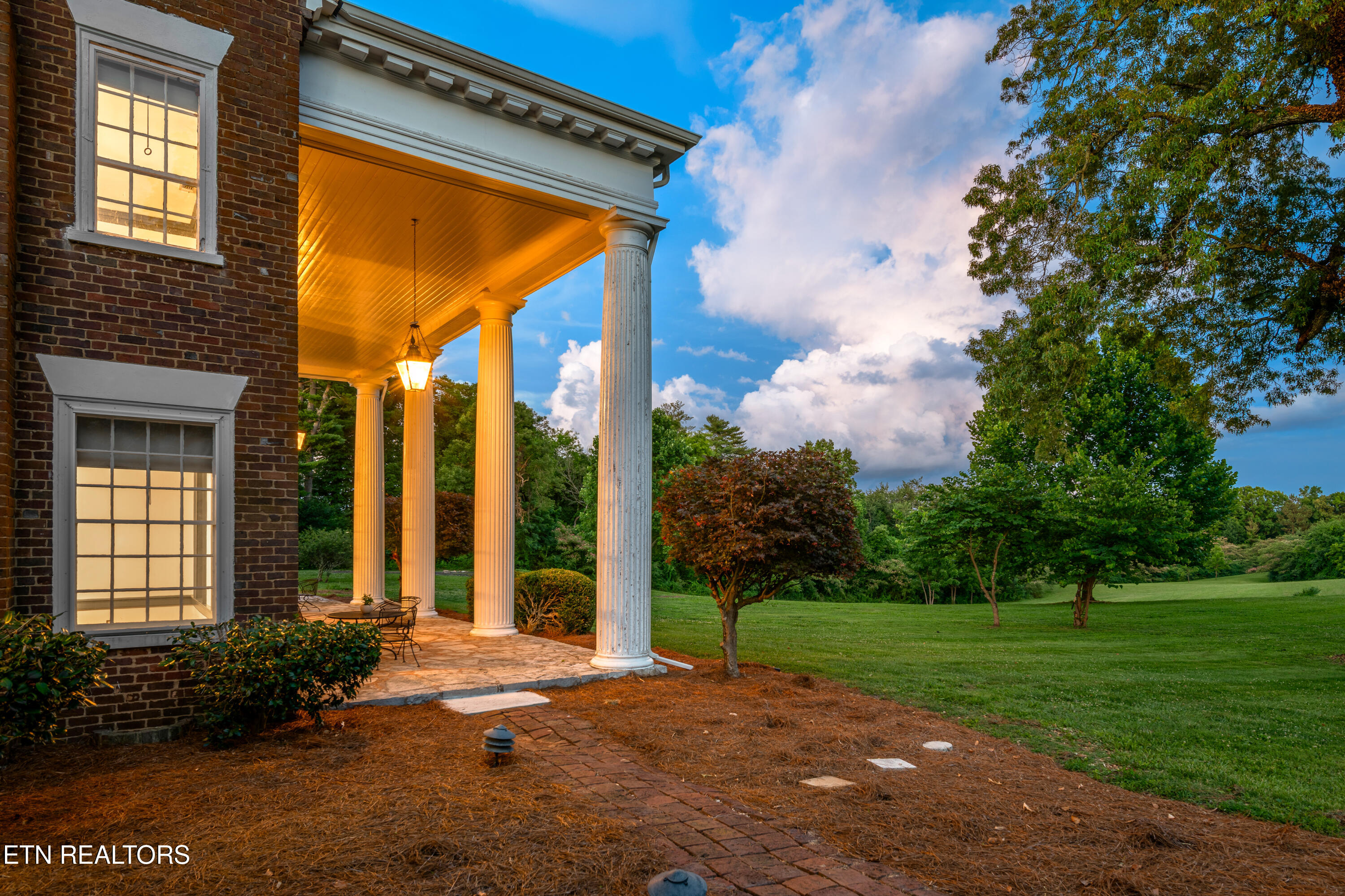 2112 Manor Drive Knoxville TN 37920