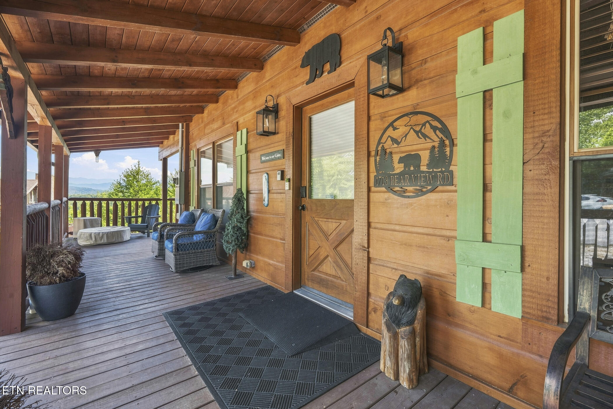 1713 Bear View Road Sevierville TN 37876