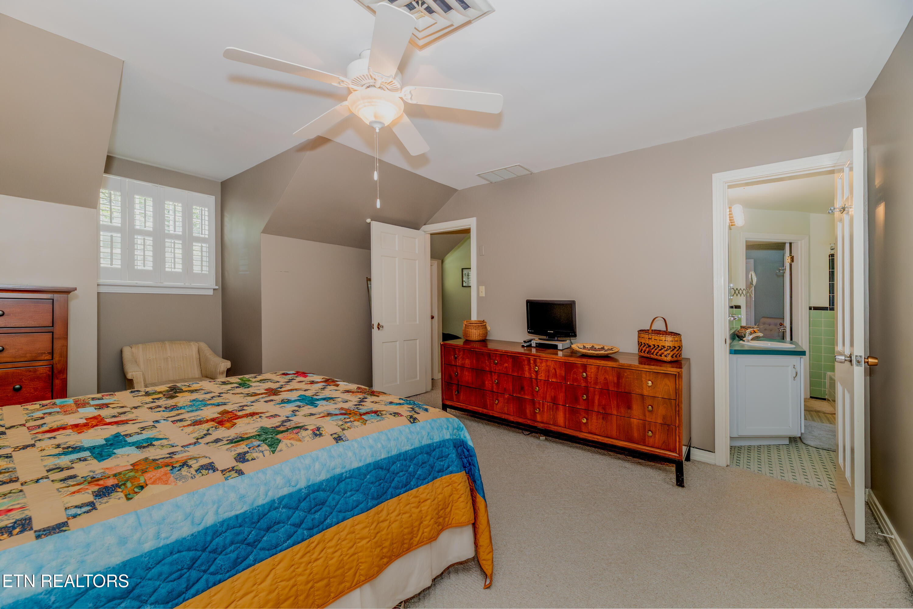 309 Kingston Court Knoxville TN 37919