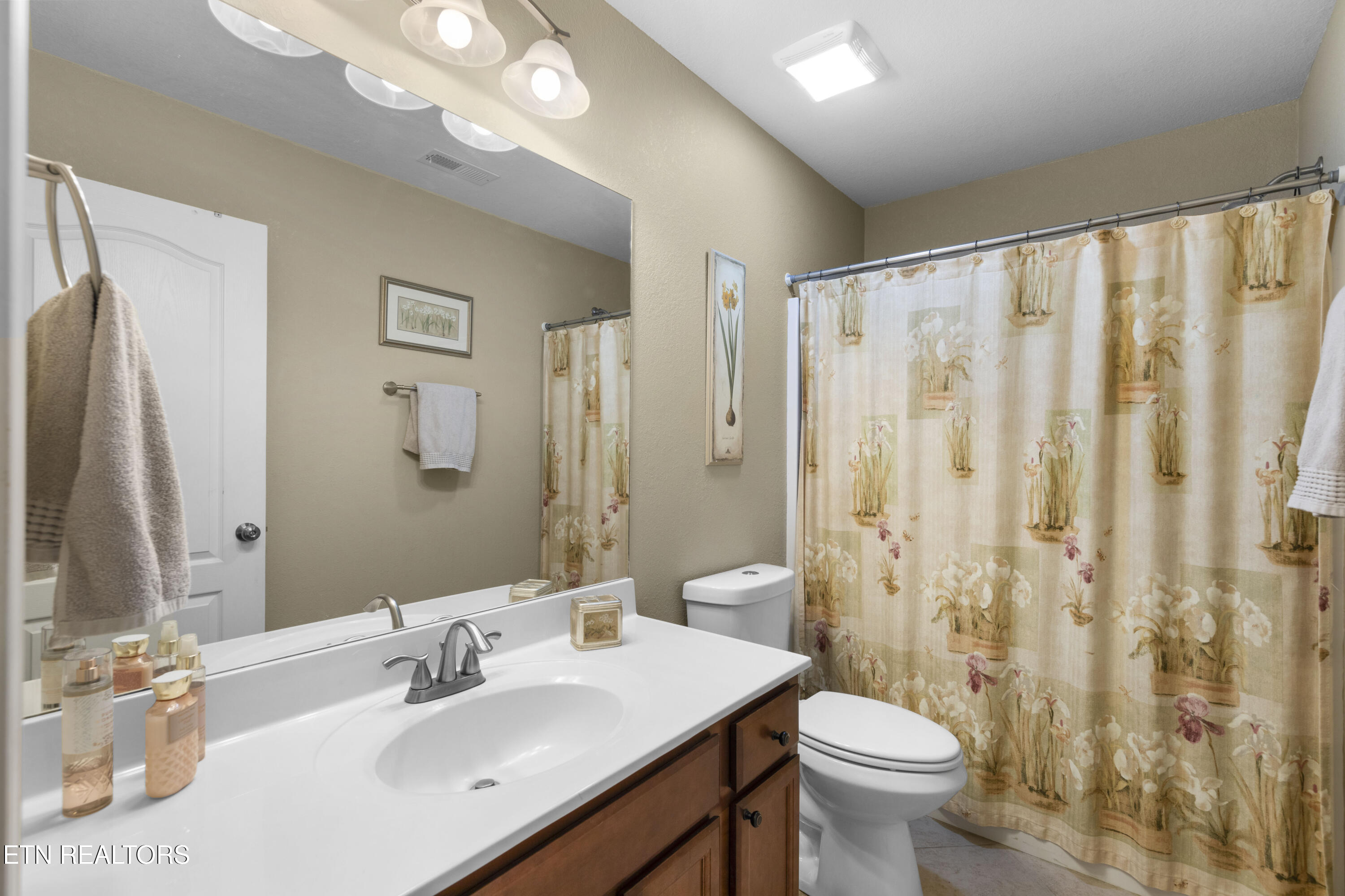 5433 Old Niles Ferry Road Maryville TN 37801