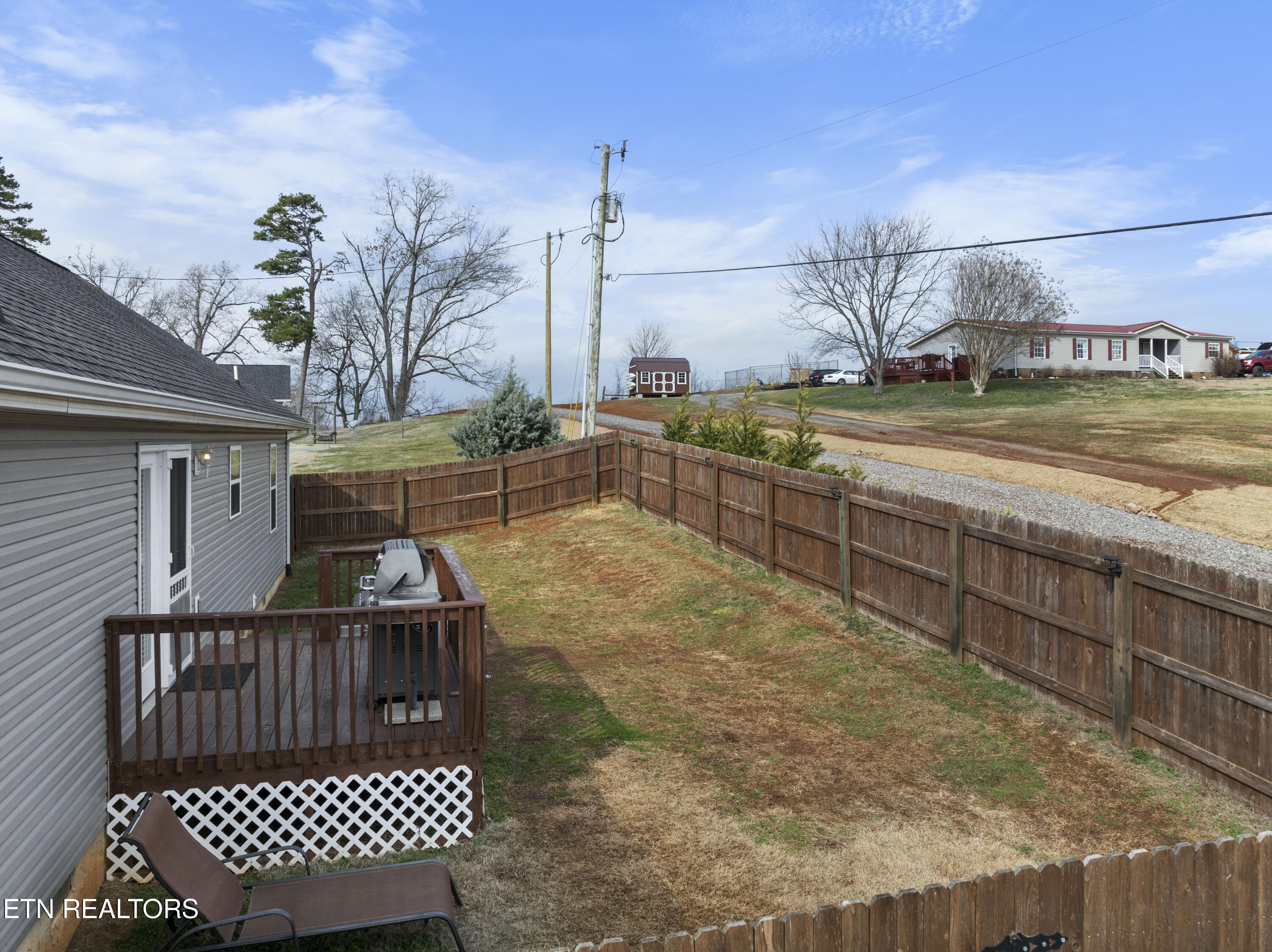 5433 Old Niles Ferry Road Maryville TN 37801