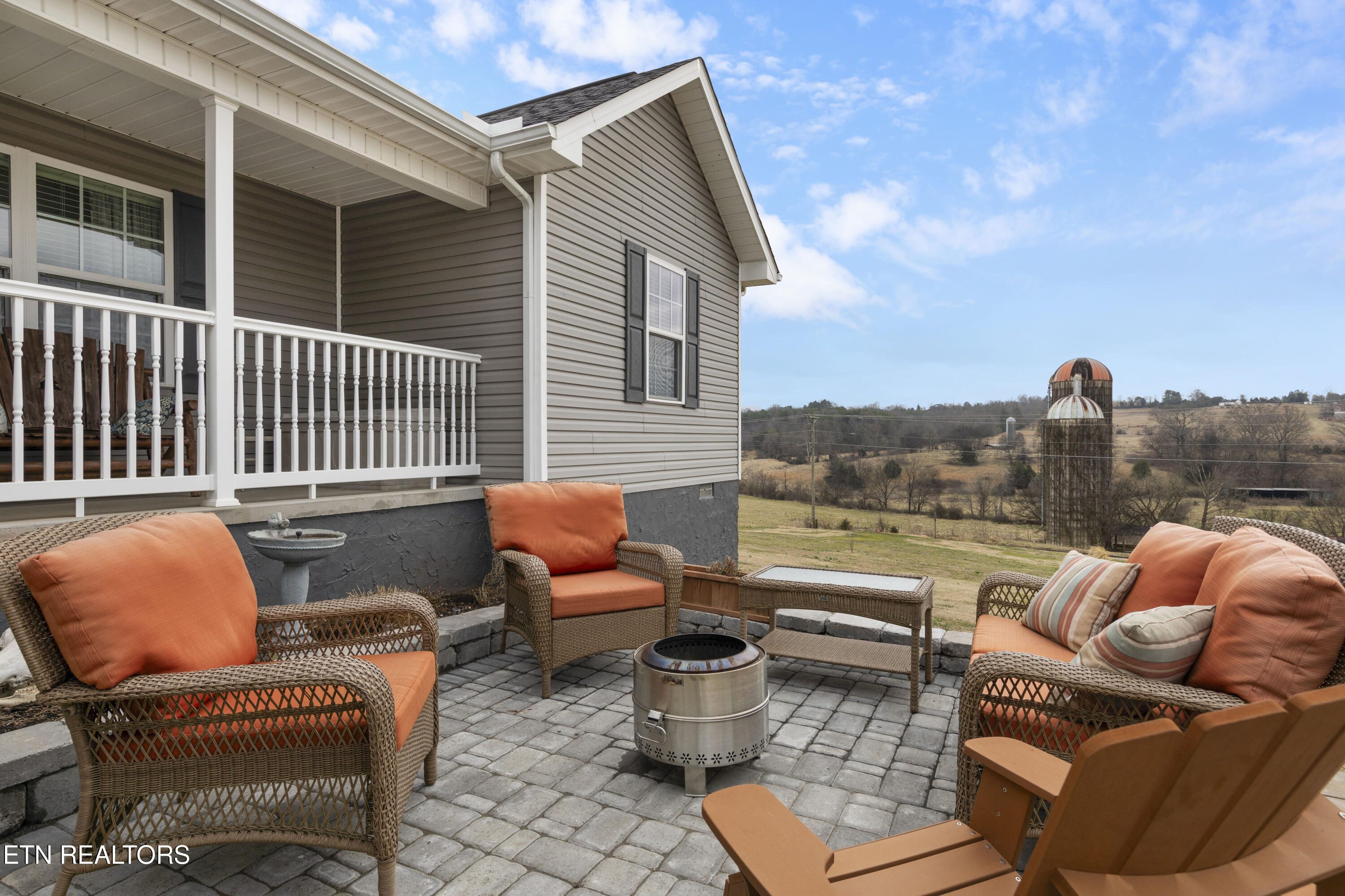 5433 Old Niles Ferry Road Maryville TN 37801
