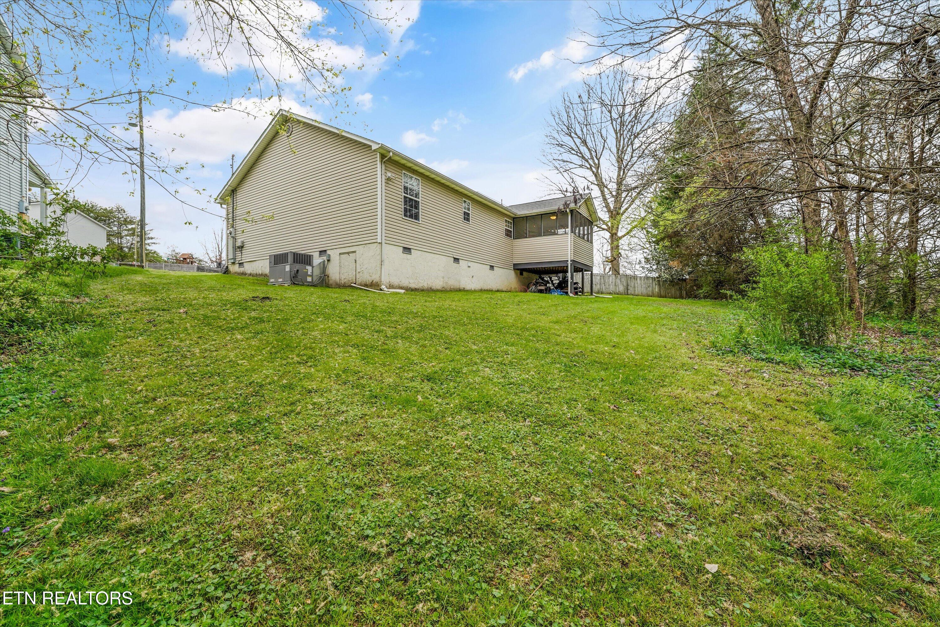 7125 Lyle Bend Lane Knoxville TN 37918